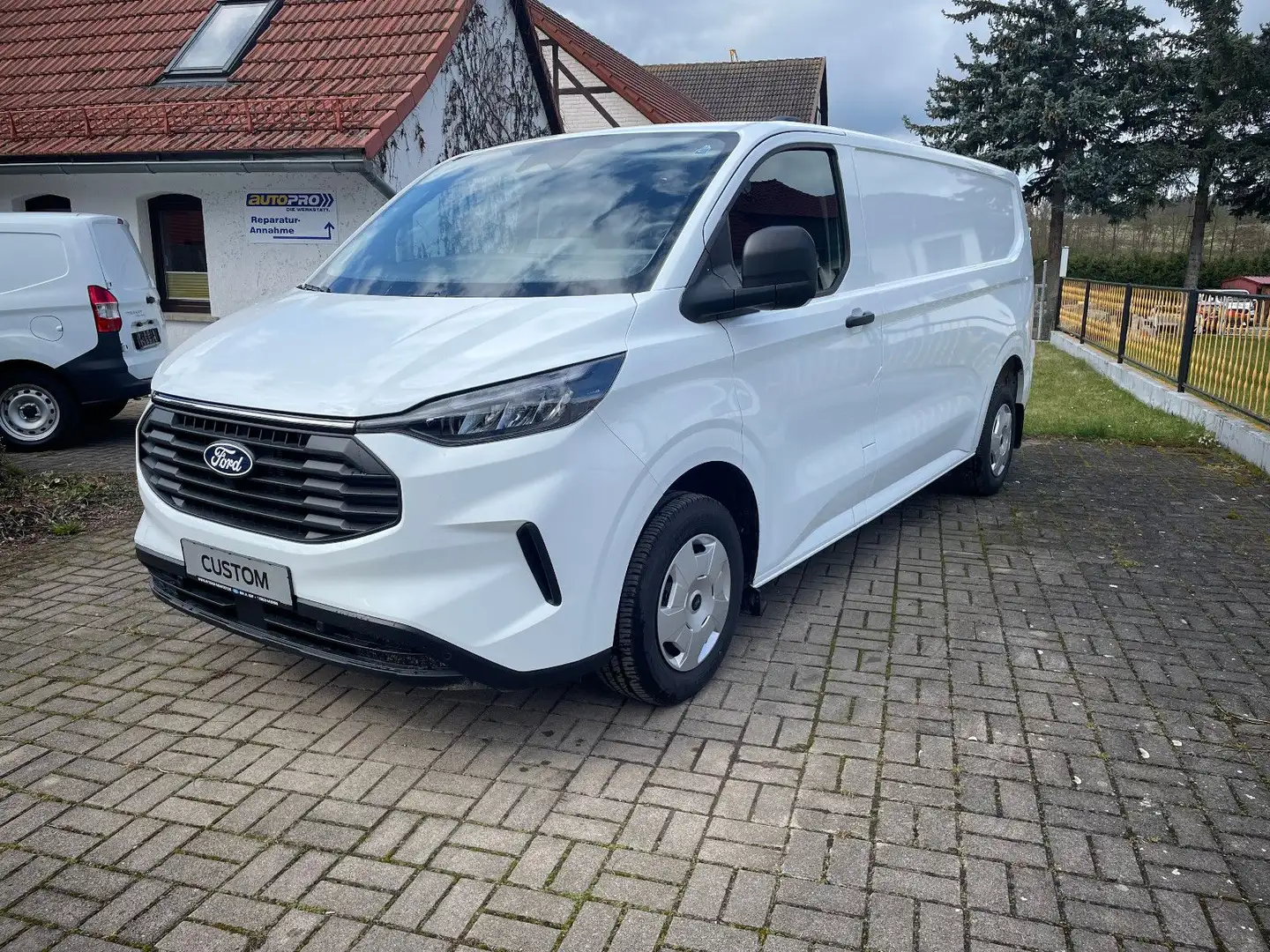 Ford Transit Custom Kasten 320 L2 Wit - 2
