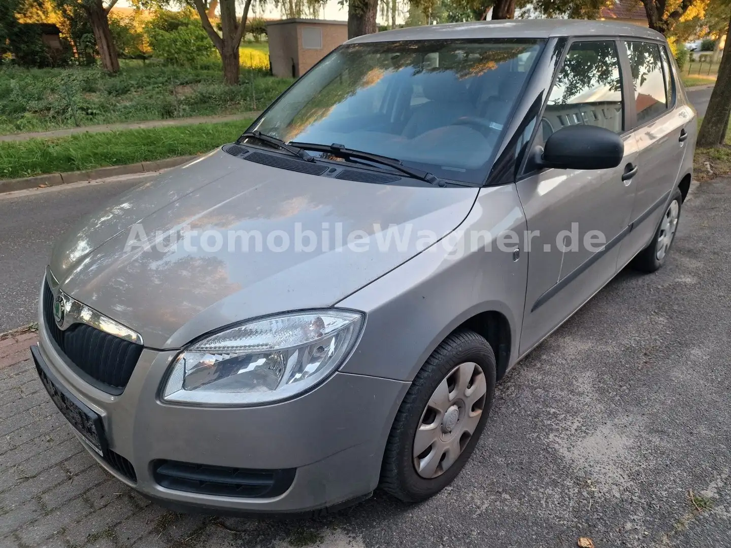 Skoda Fabia Classic 1.Hand-Scheckheft-nur 107.987 KM ! Beige - 1