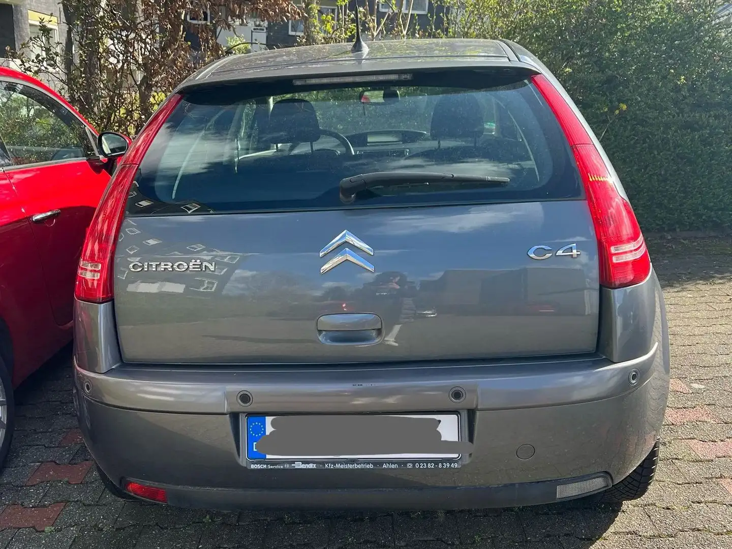 Citroen C4 C4 1.6 HDi FAP Confort srebrna - 2