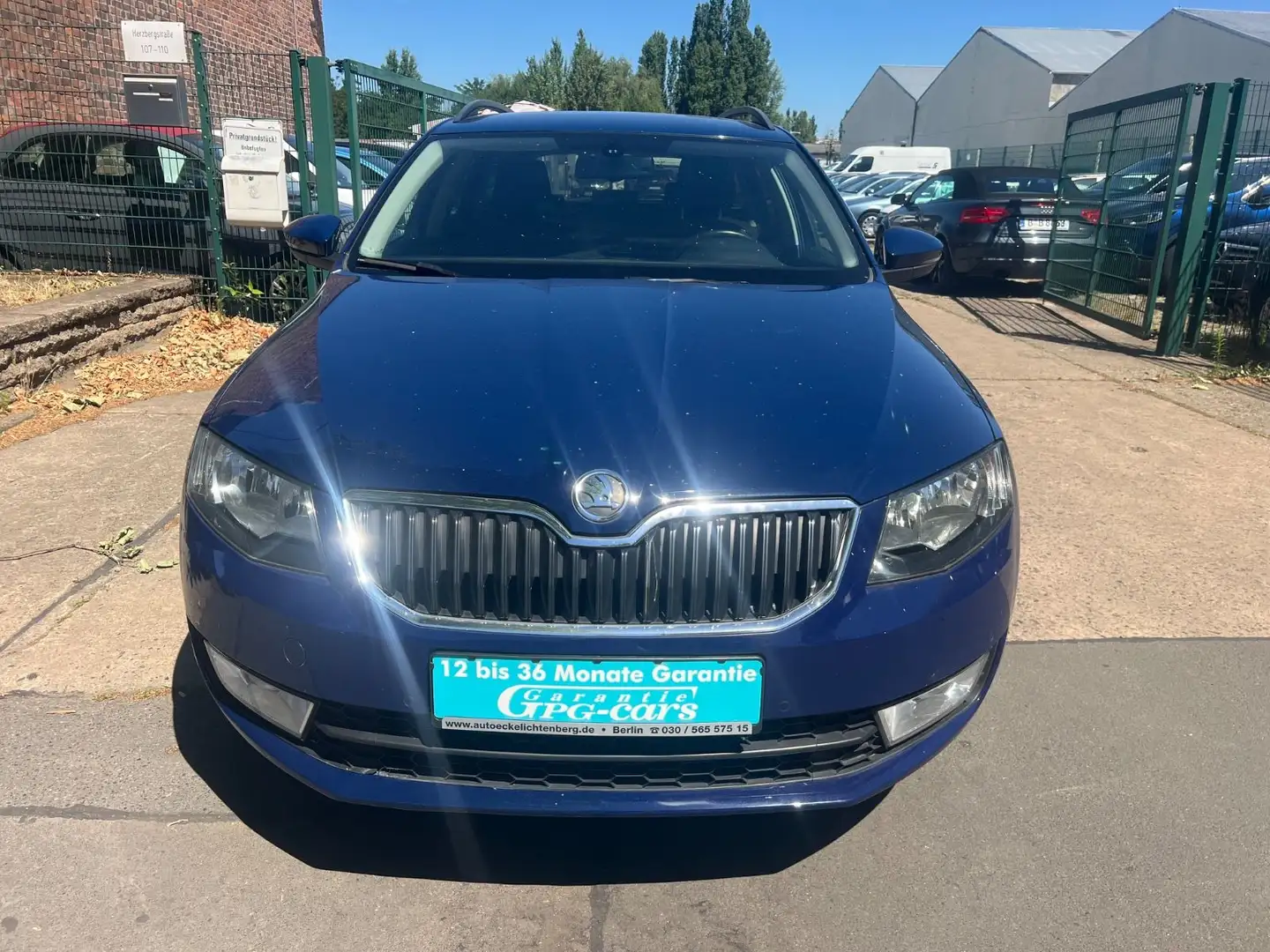 Skoda Octavia Combi Elegance DSG Bleu - 2