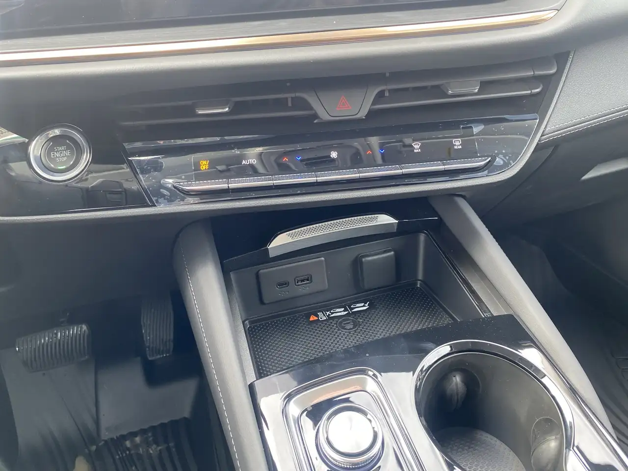 Buick Envision снимка Buick Envision