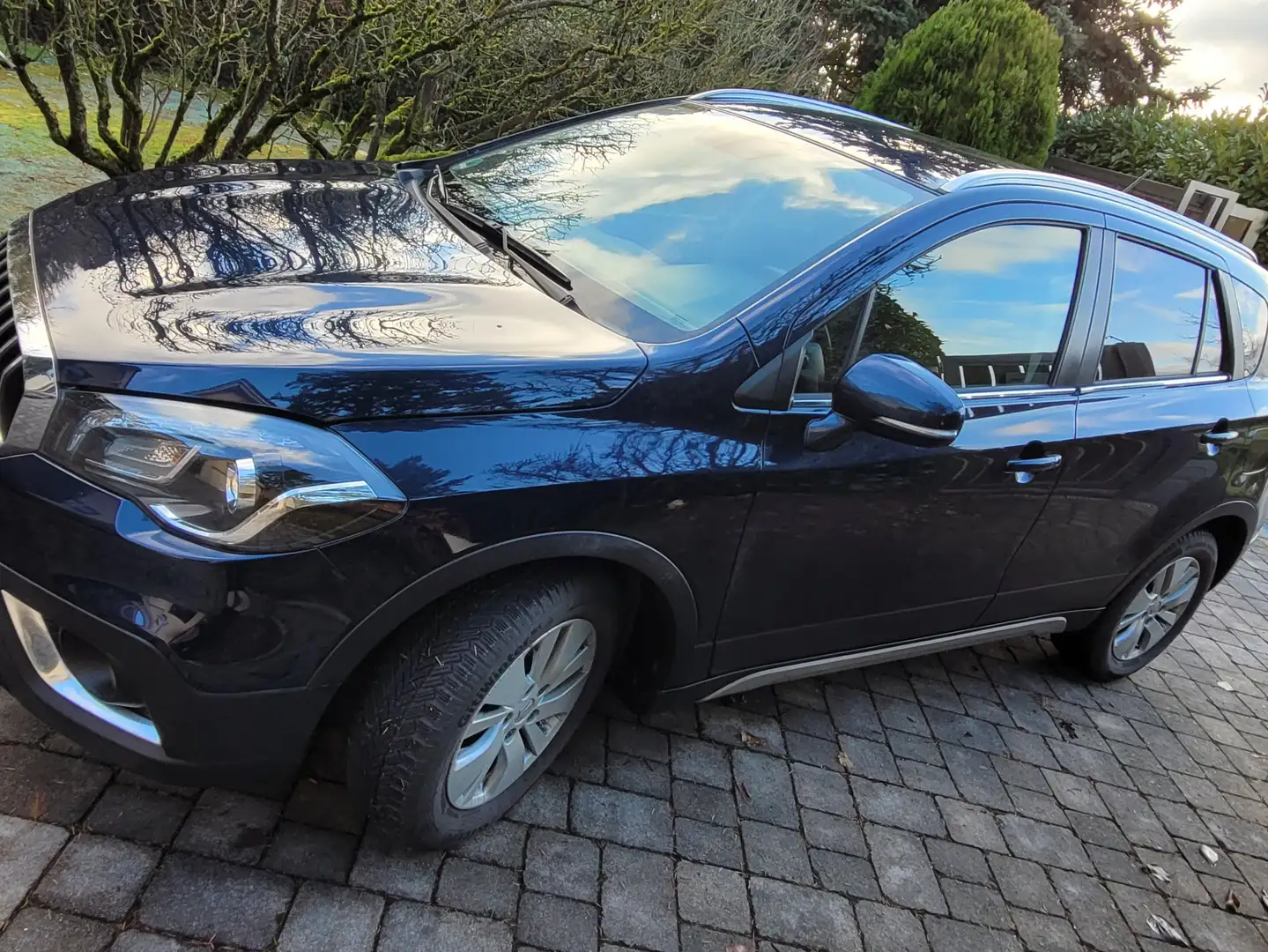 Suzuki SX4 S-Cross SX4 S-Cross 1.4 Boosterjet Allgrip Comfort+ Albastru - 1