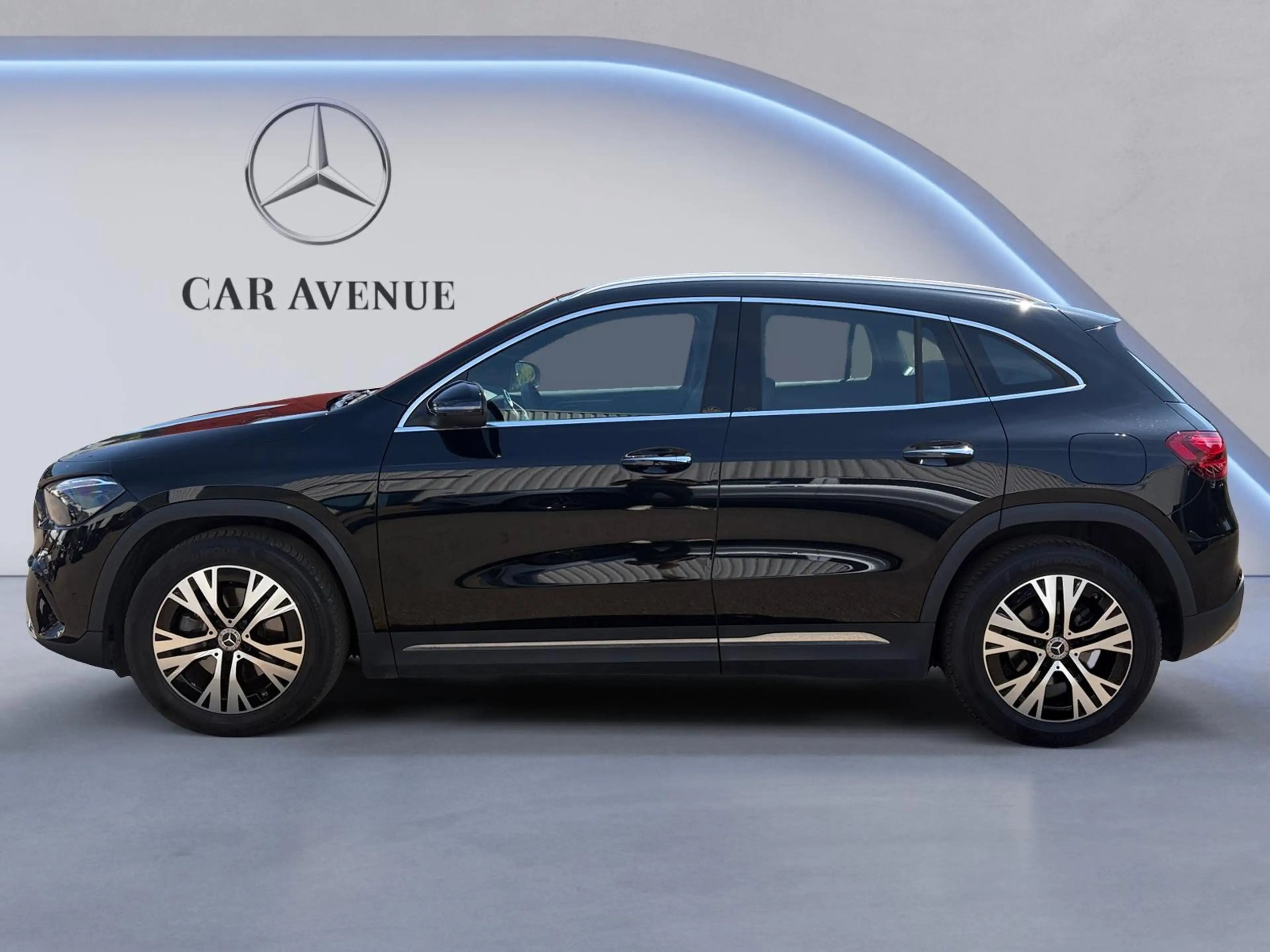 Mercedes-Benz GLA 180 180d Business Line — photo 3