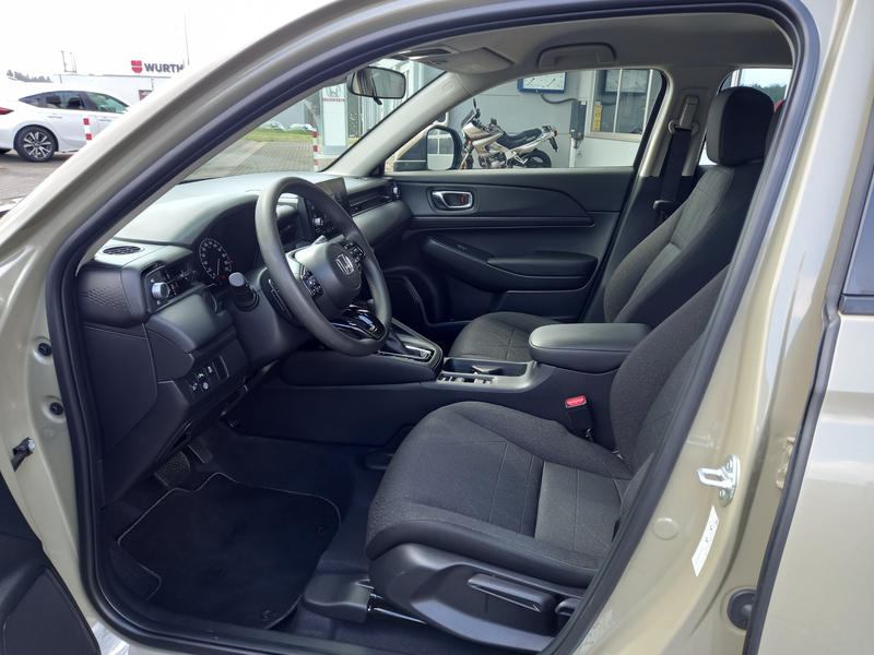 Honda HR-V e:HEV 1.5 i-MMD Hybrid Elegance — photo 8