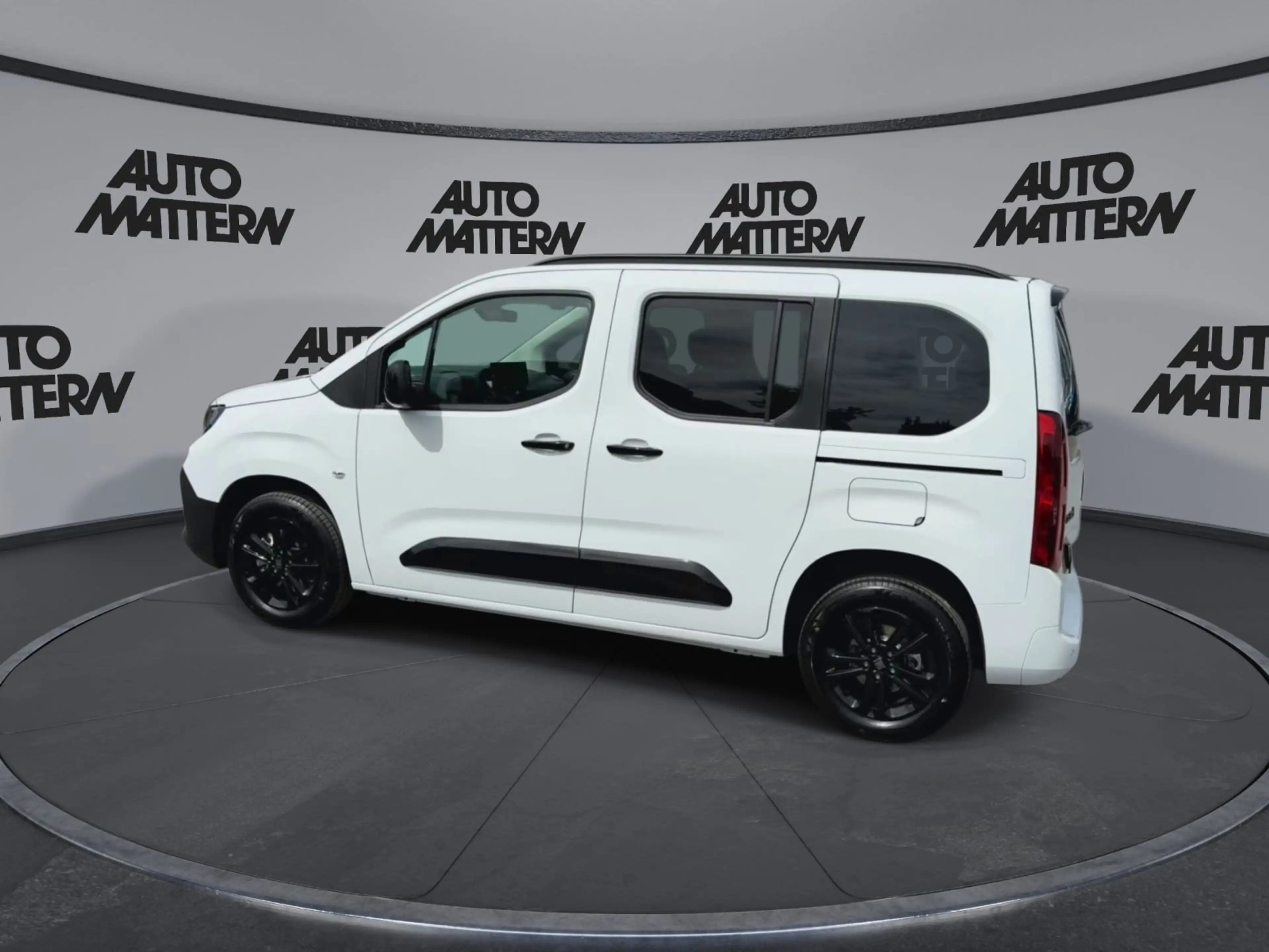 Fiat Qubo L 5-Sitzer L1 1.5 Diesel 96 kW Pop — photo 5