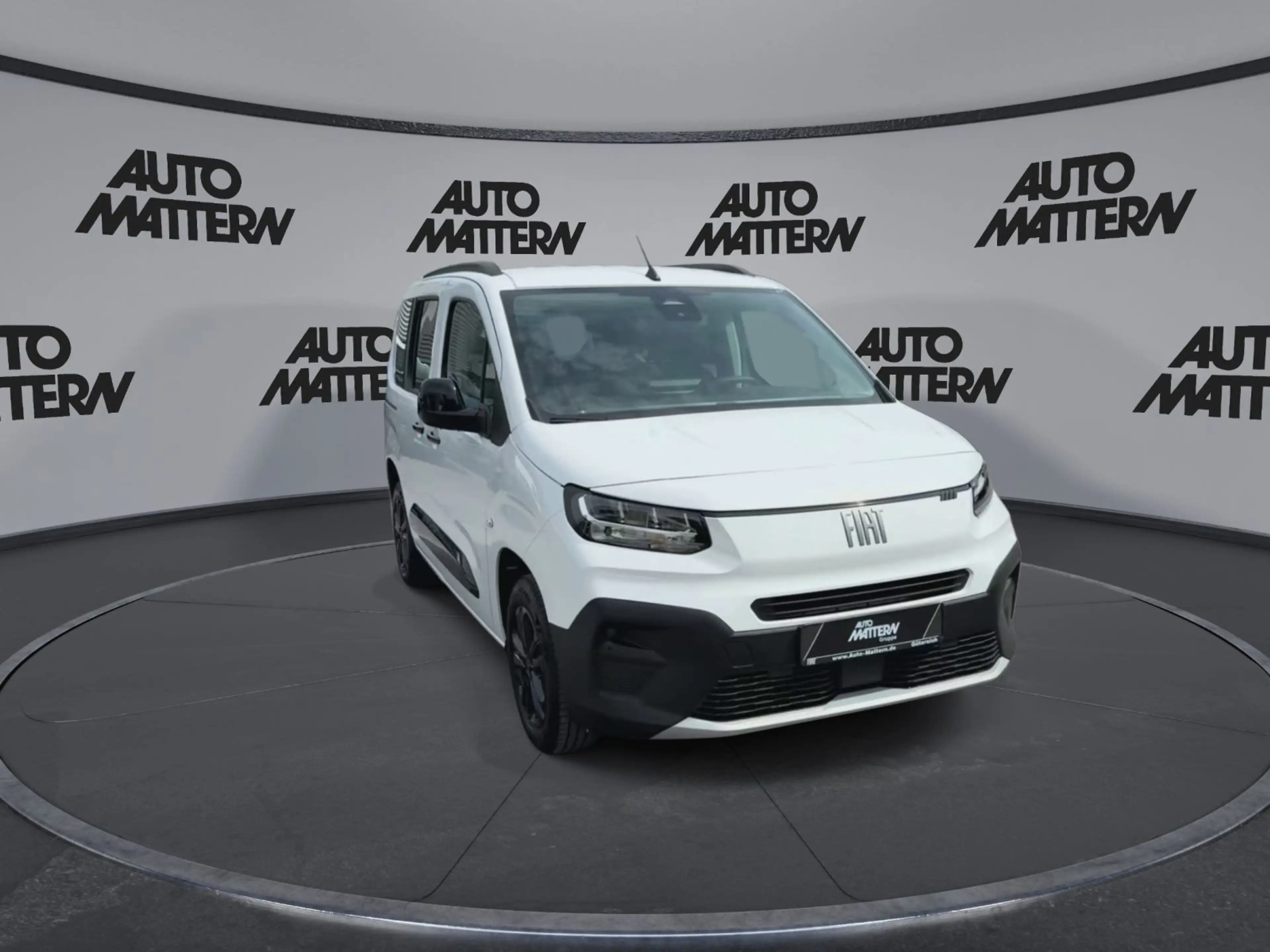 Fiat Qubo L 5-Sitzer L1 1.5 Diesel 96 kW Pop — photo 2