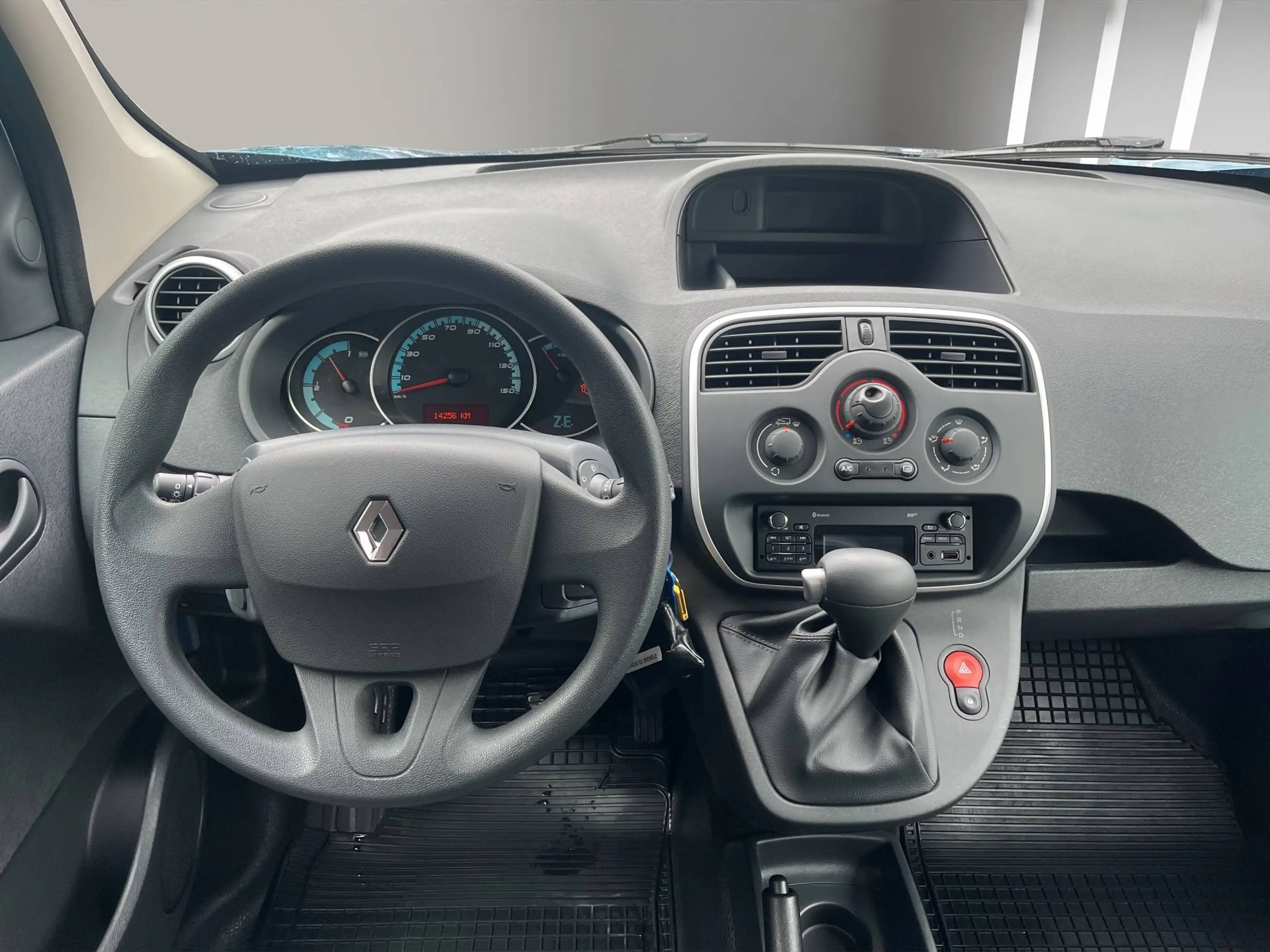 Renault Kangoo Z.E. 33 Maxi 5-Sitzer — photo 11