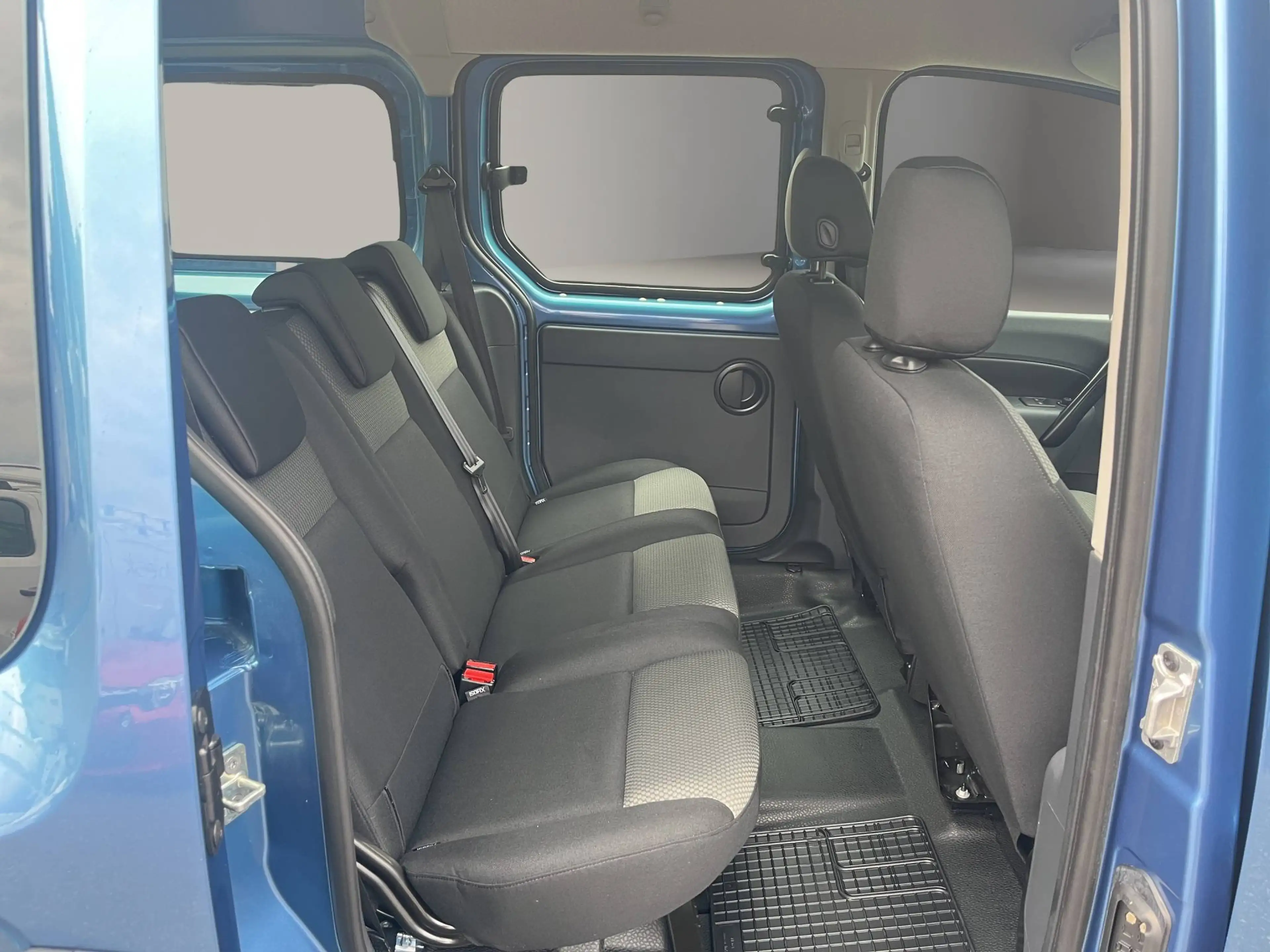 Renault Kangoo Z.E. 33 Maxi 5-Sitzer — photo 13