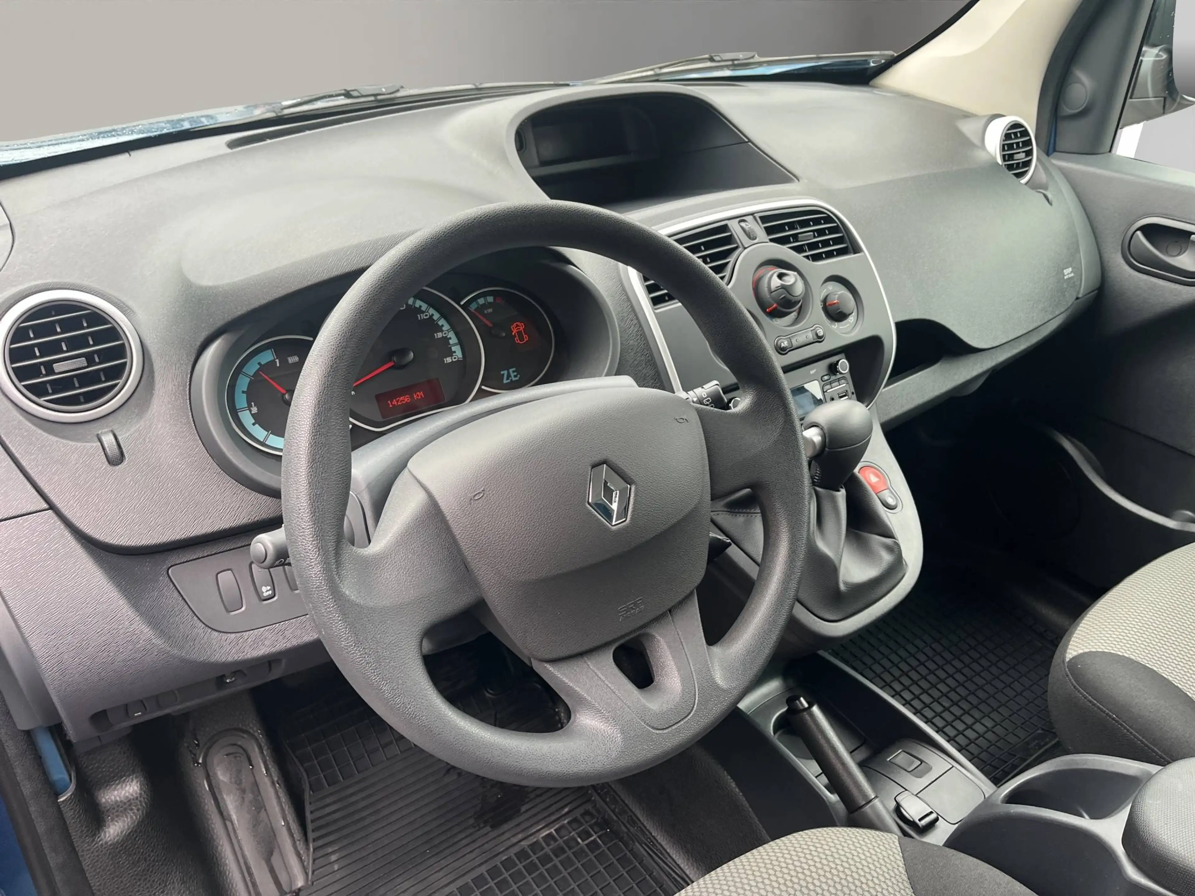 Renault Kangoo Z.E. 33 Maxi 5-Sitzer — photo 10