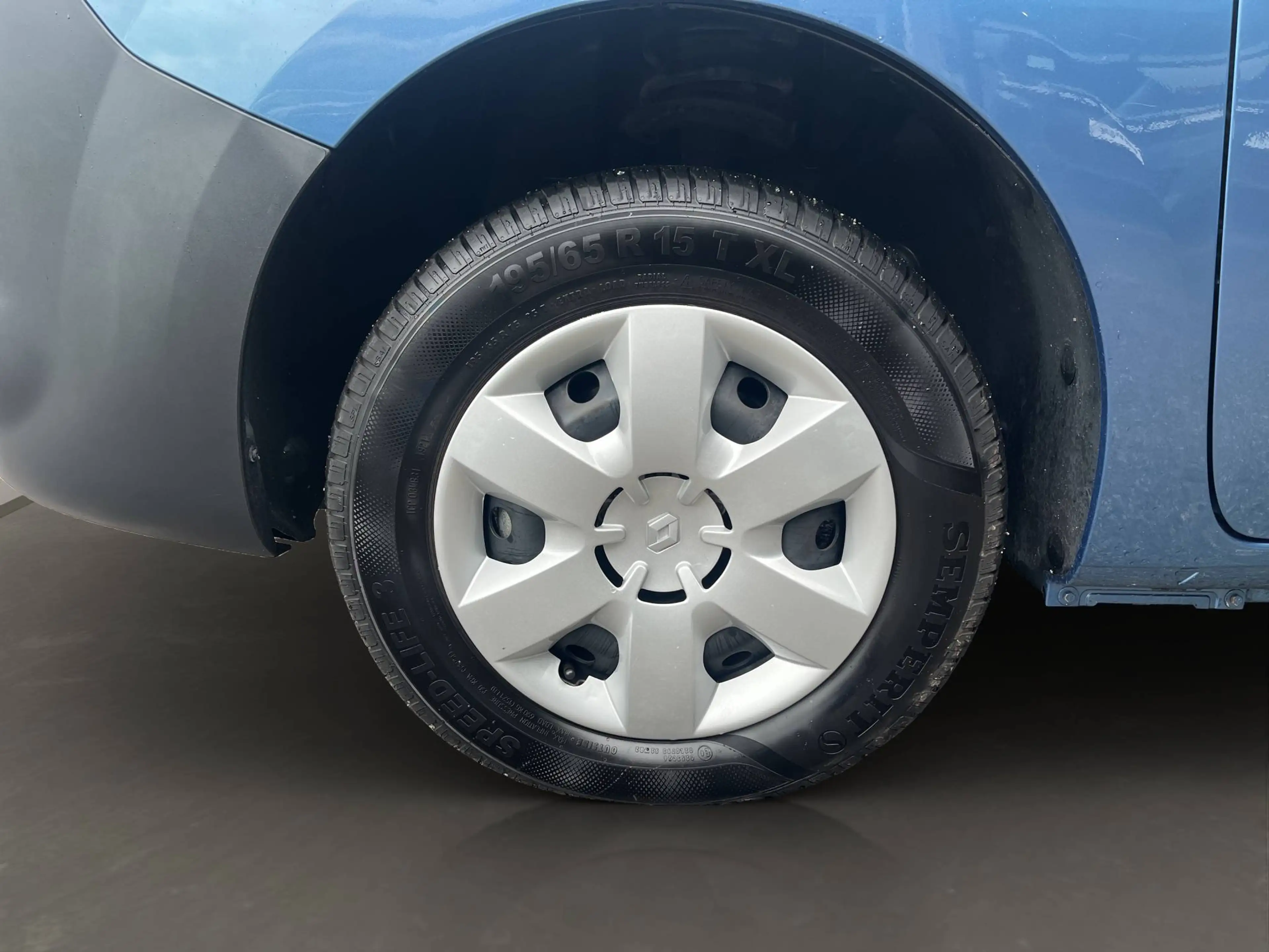 Renault Kangoo Z.E. 33 Maxi 5-Sitzer — photo 9