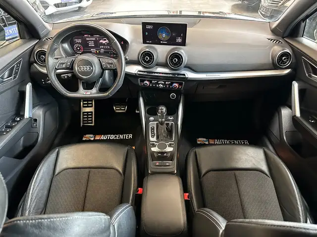 Audi Q2 view 6