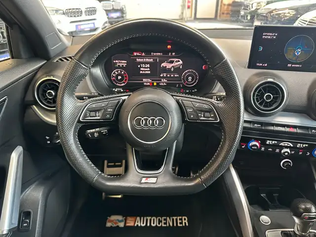 Audi Q2 view 7