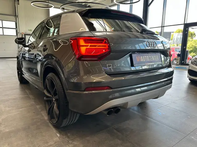 Audi Q2 view 5