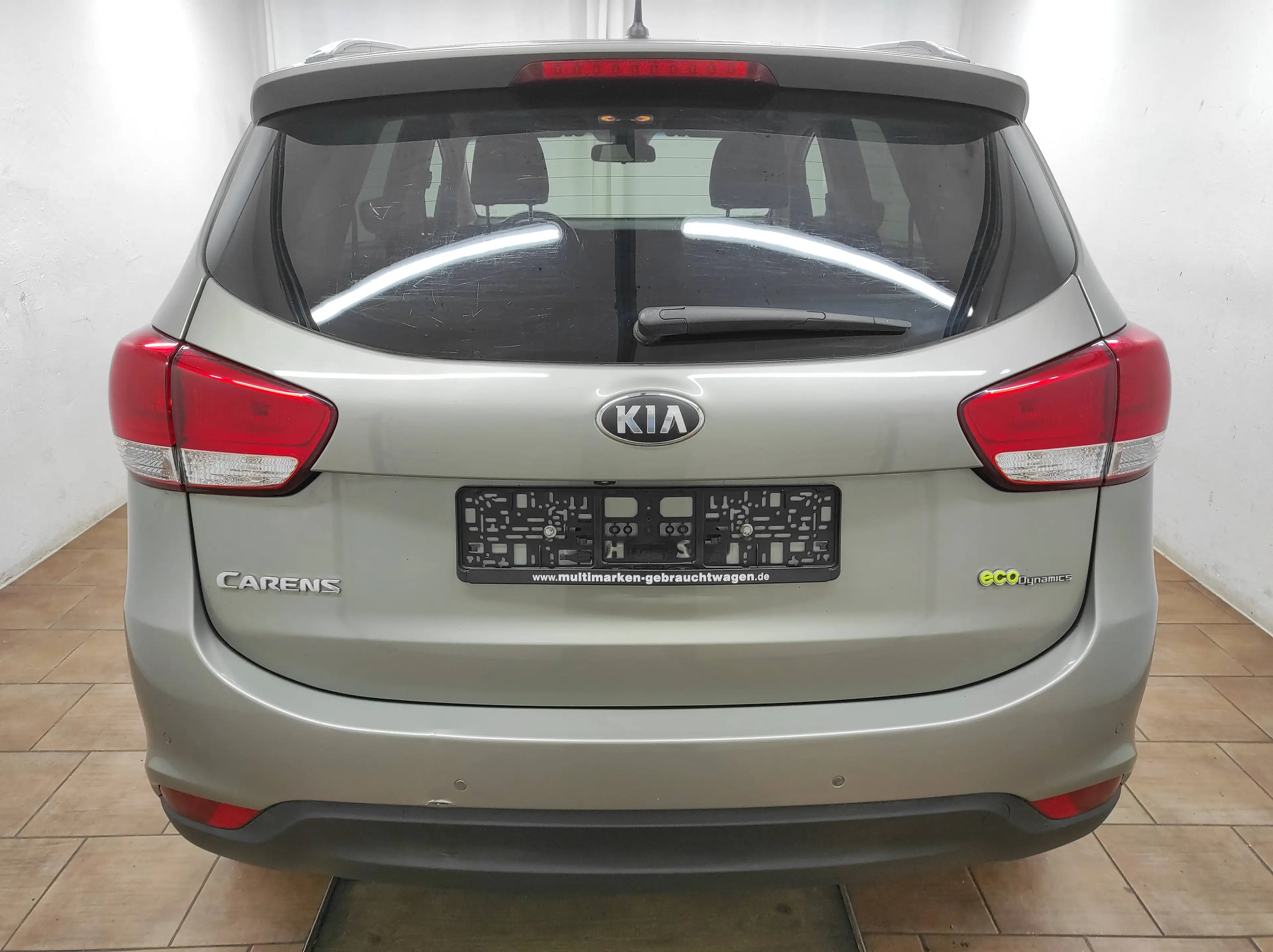Kia Carens 1.7 CRDI KLIMAA SHZ+LENKRAD KAMERA TEMP BC LED USB — photo 8
