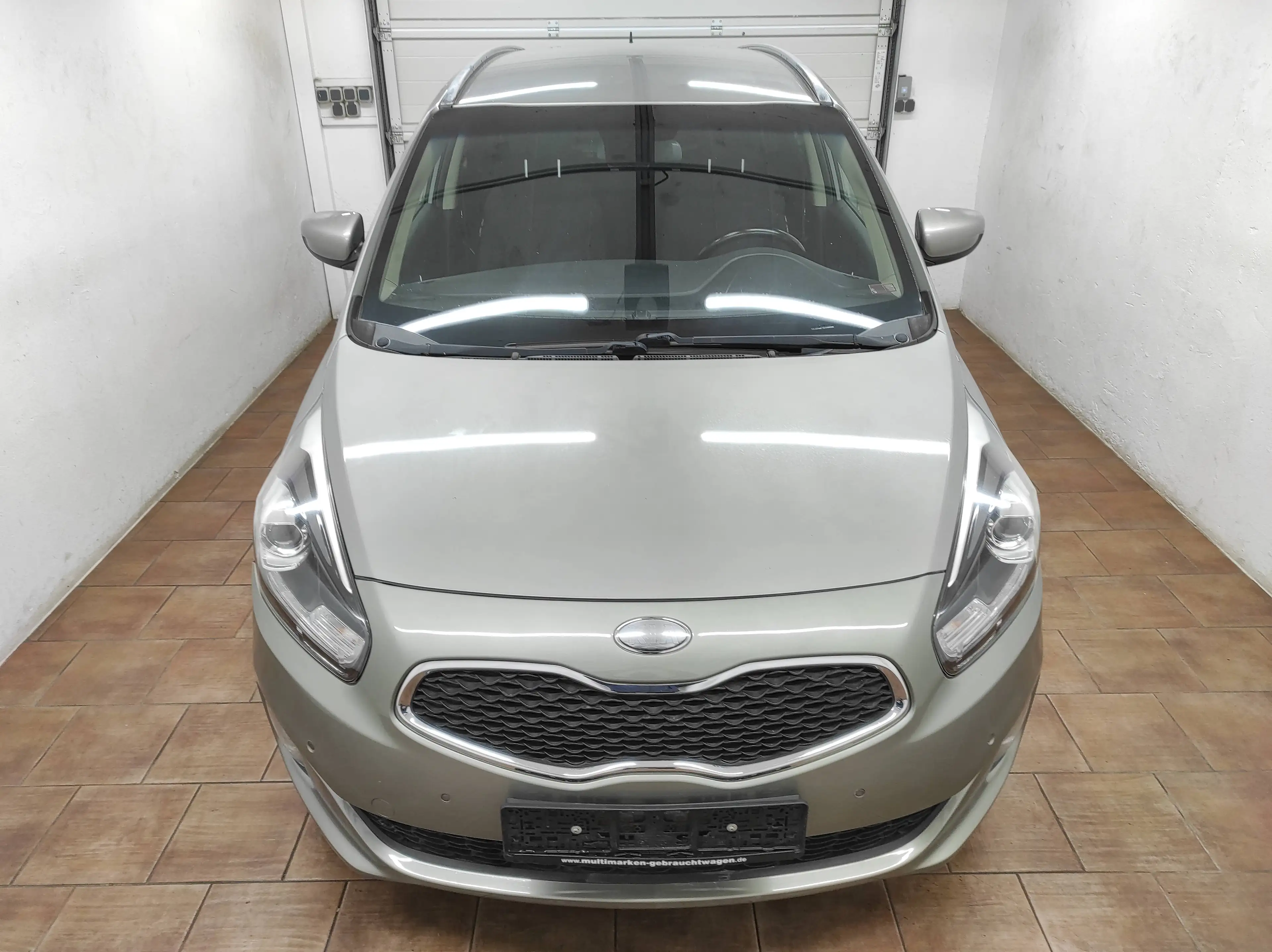 Kia Carens 1.7 CRDI KLIMAA SHZ+LENKRAD KAMERA TEMP BC LED USB — photo 5