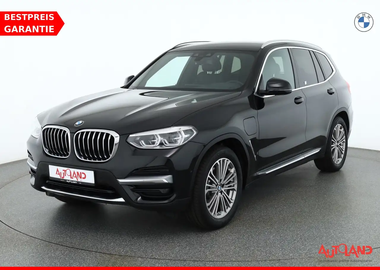BMW X3 xDrive 30e Luxury Line Navi Kamera AHK Leder
