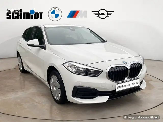 BMW 1 Series view 8