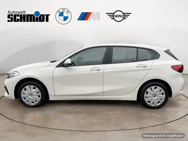 BMW 1 Series view 3