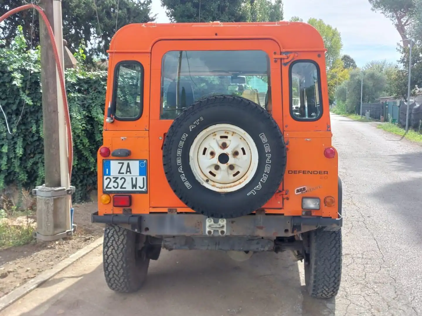 Land Rover Defender 2.0 MPI Orange - 2
