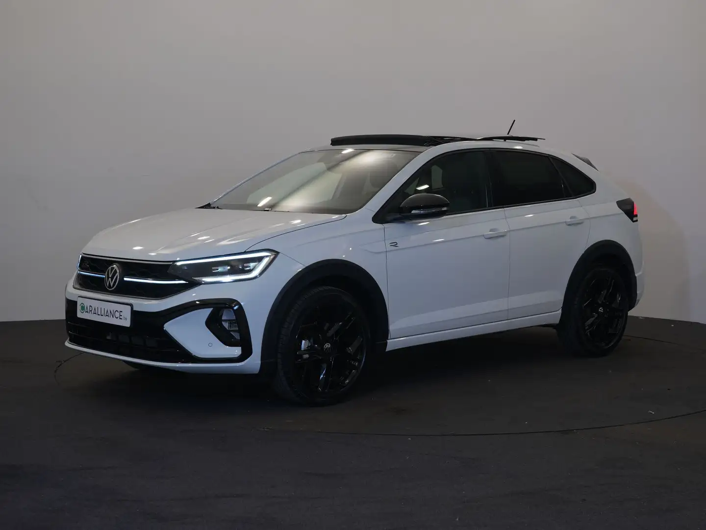 Volkswagen Taigo R-Line 1.0TSI|DSG|BlackStyle|Pano|JA18|NavByAPP|MA Wit - 1