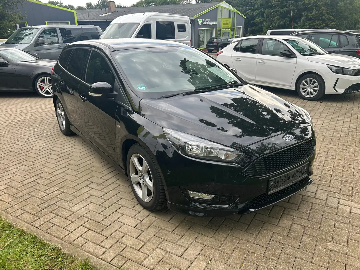 Ford Focus ST-Line Business & Winterpaket Navi PDC ZR NEU!!! Schwarz - 2