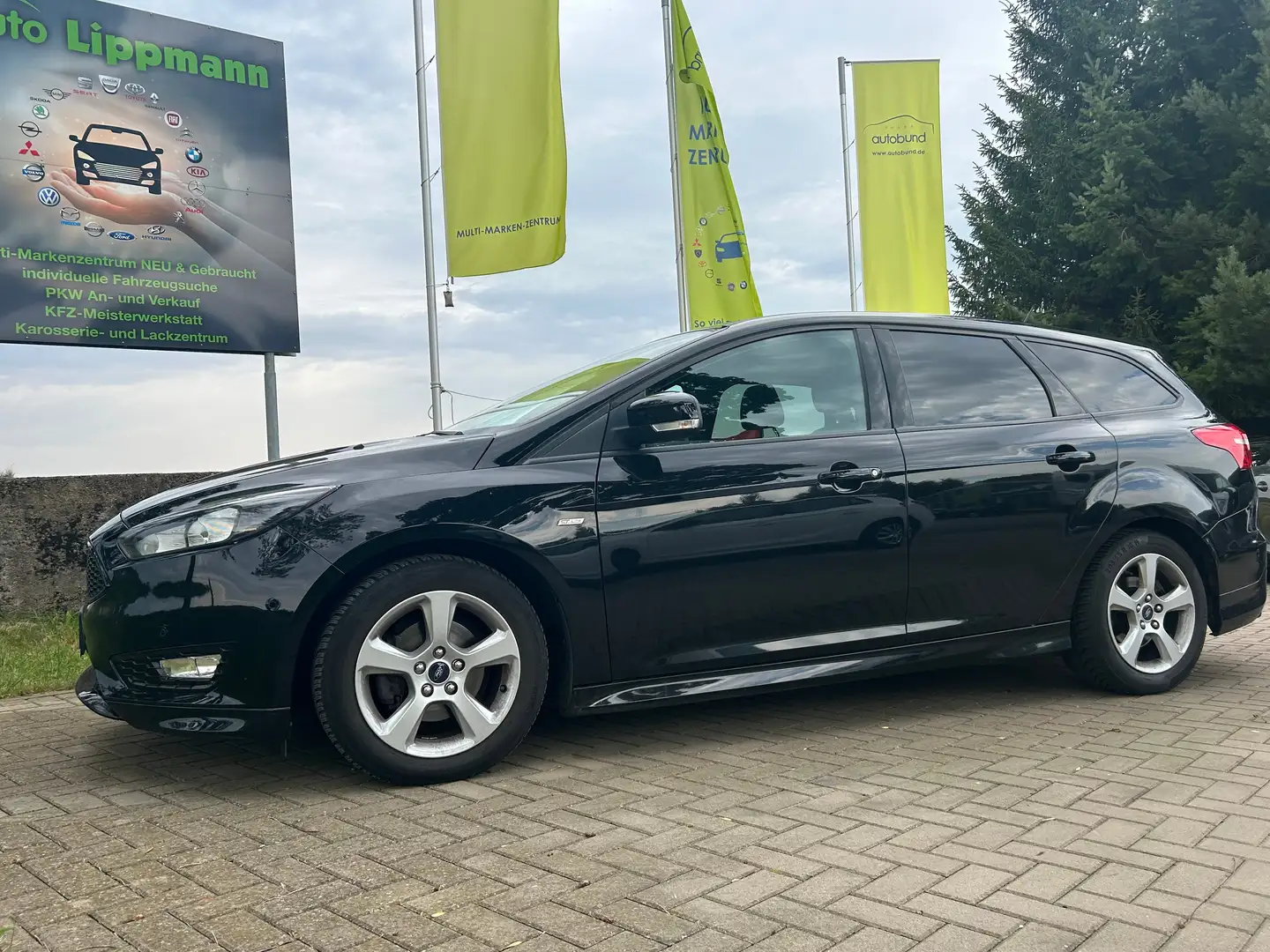 Ford Focus ST-Line Business & Winterpaket Navi PDC ZR NEU!!! Schwarz - 1