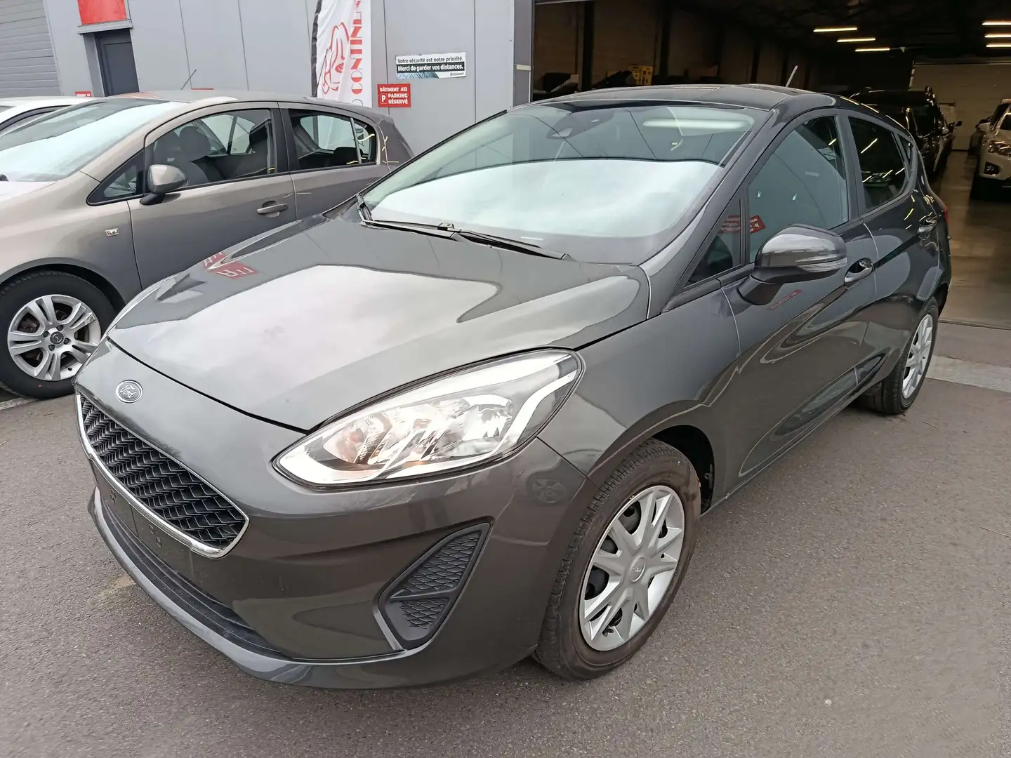 Ford Fiesta Fiesta 1.1i  Problème de boîte de vitesses Gris - 1