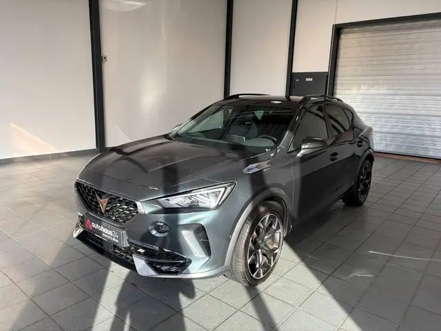 Cupra Formentor view 3