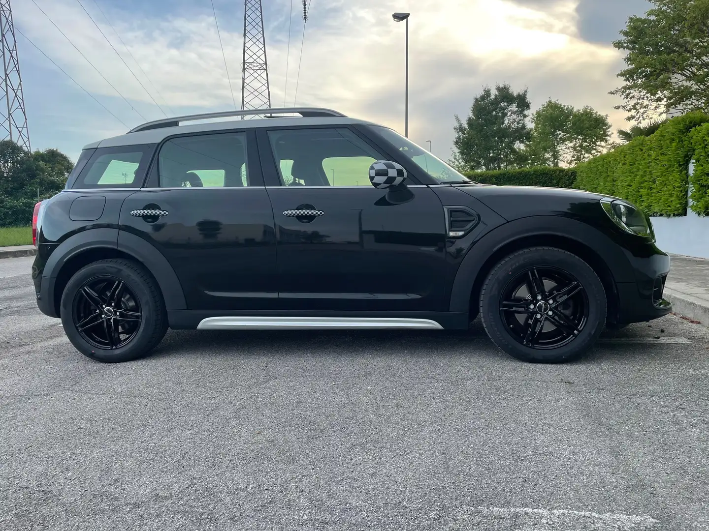 MINI Cooper D Countryman Mini Countryman 2.0 Cooper D Business all4 auto Noir - 1