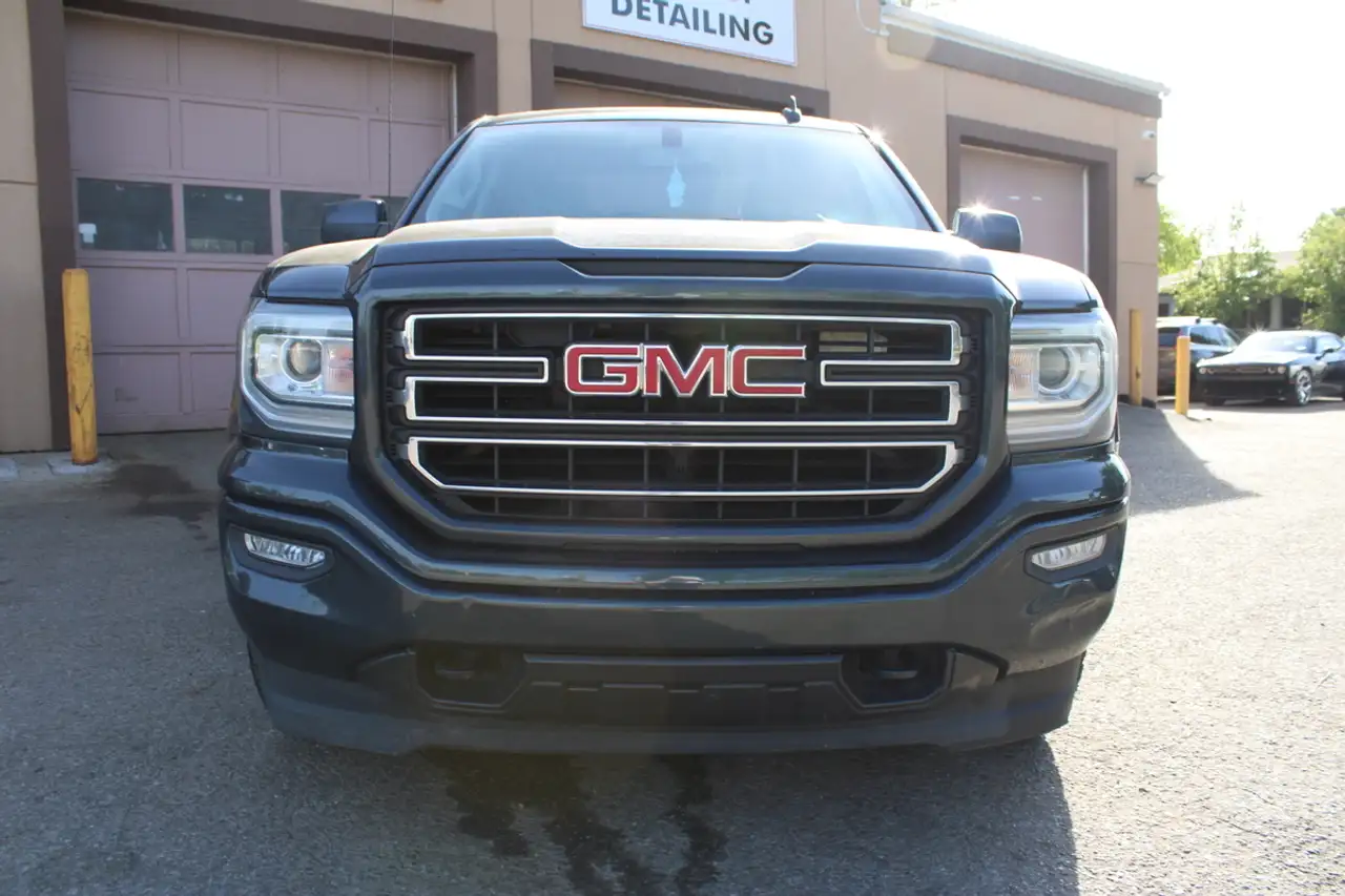 GMC Sierra 1500 снимка GMC Sierra 1500