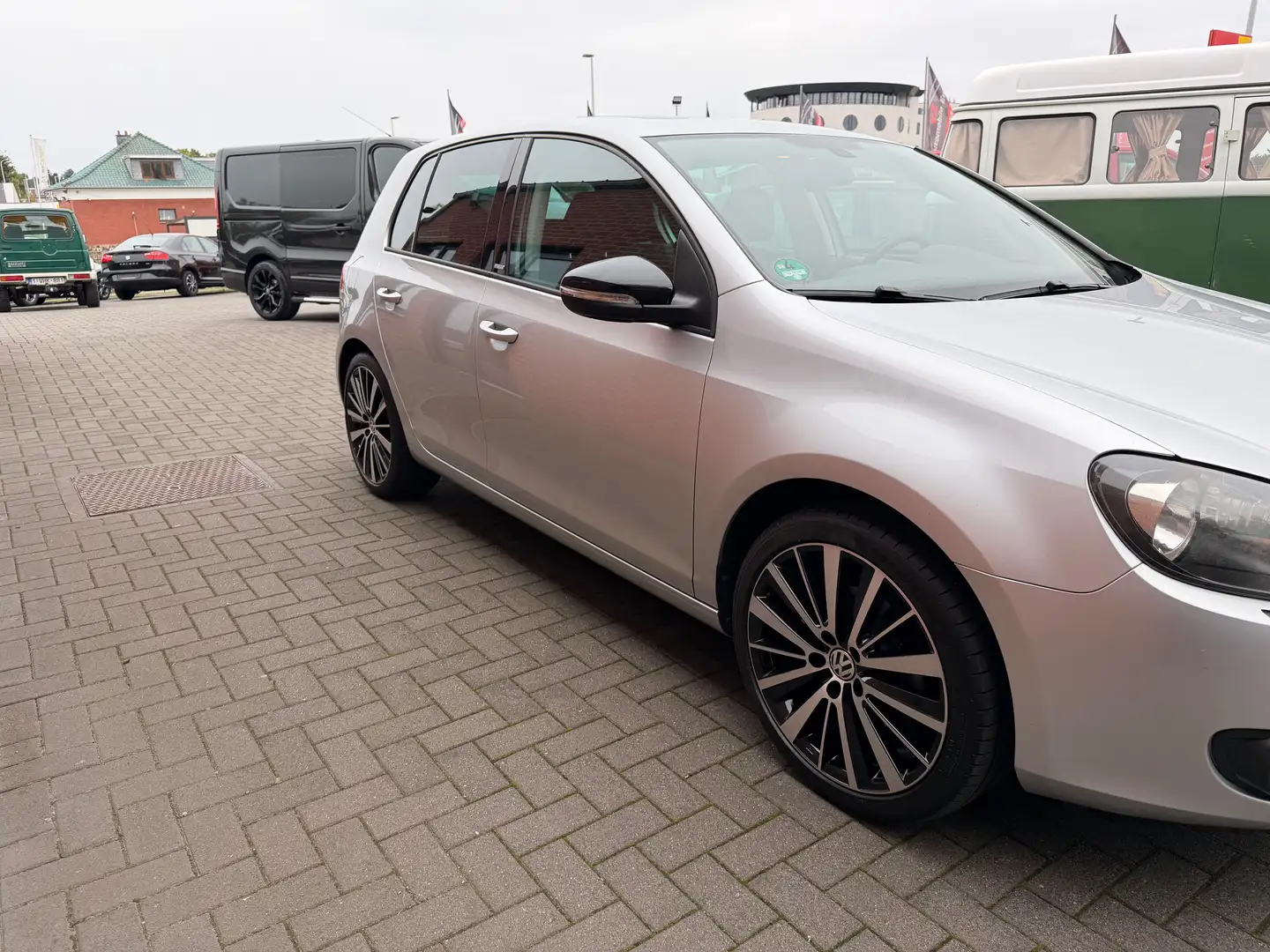 Volkswagen Golf Style Grau - 2