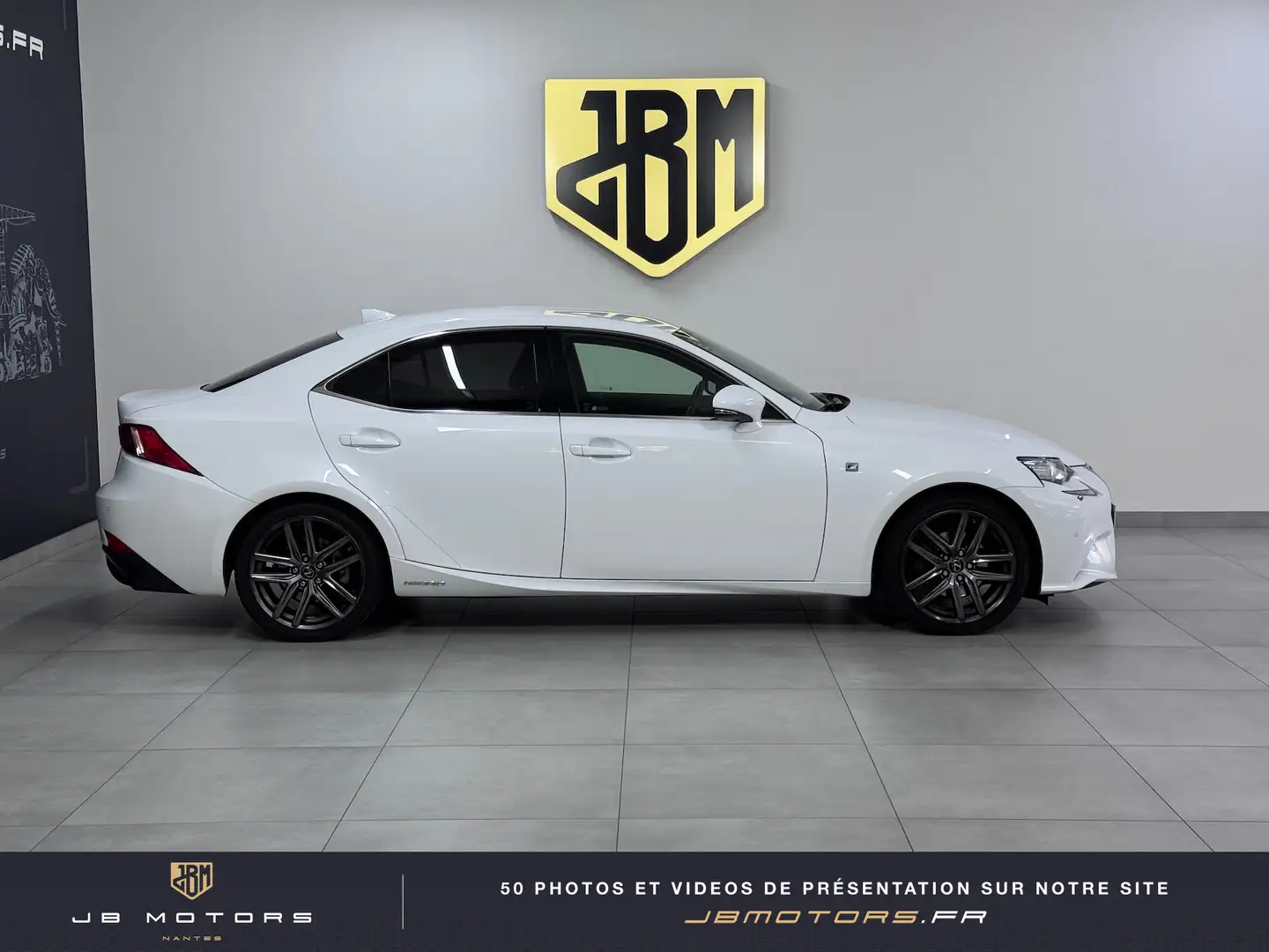 Lexus IS 300 300h F SPORT Blanc - 2
