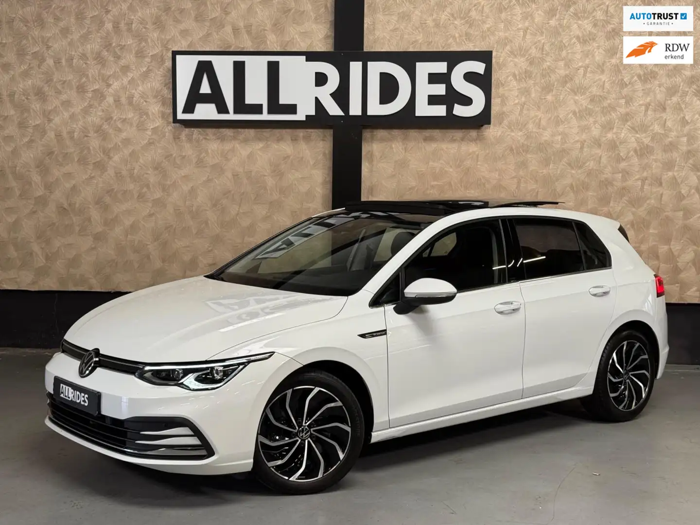 Volkswagen Golf 1.5 TSI Highline | Pano | Memory | IQ lights | Sto Bianco - 1