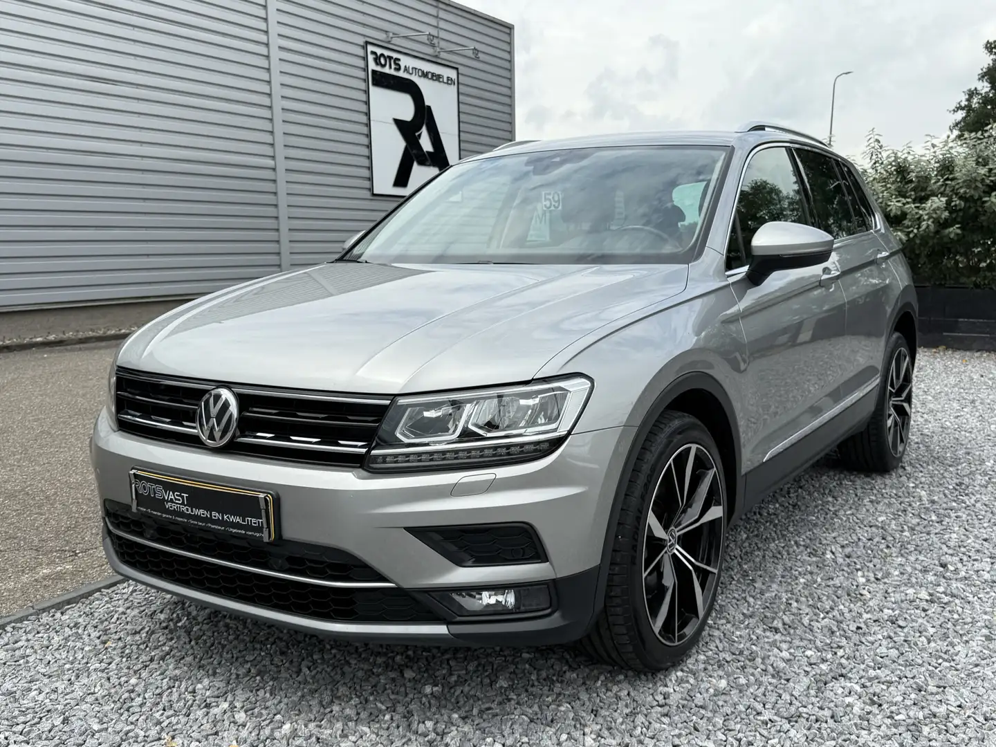 Volkswagen Tiguan 2.0 TSI 4Motion Highline Navi|Led|ACC|Media Grijs Grijs - 2