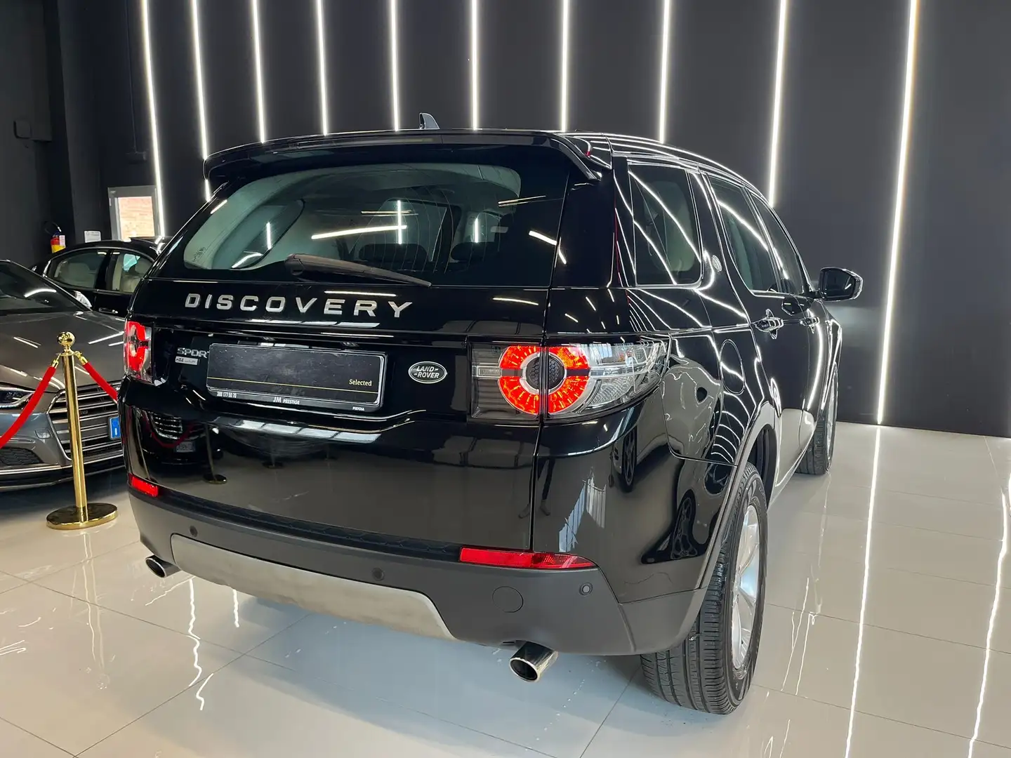 Land Rover Discovery Sport 2.0 td4 HSE Luxury awd 150cv auto Nero - 2