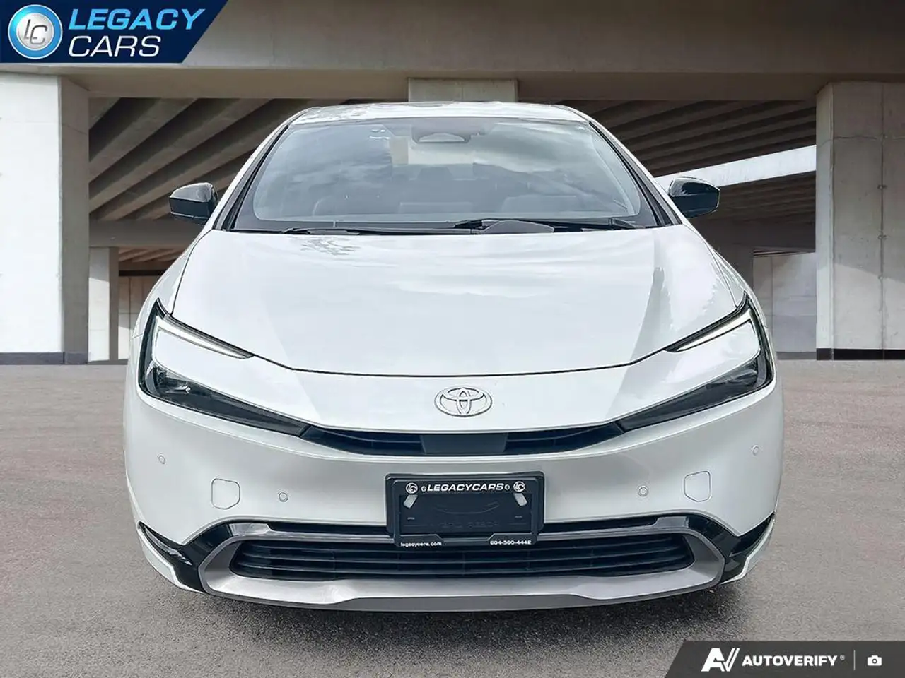 Toyota Prius снимка Toyota Prius