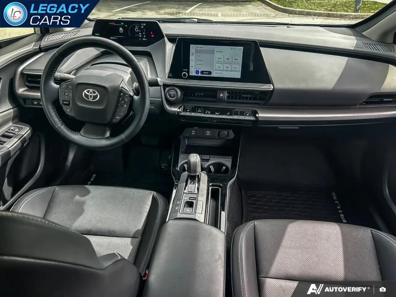 Toyota Prius снимка Toyota Prius