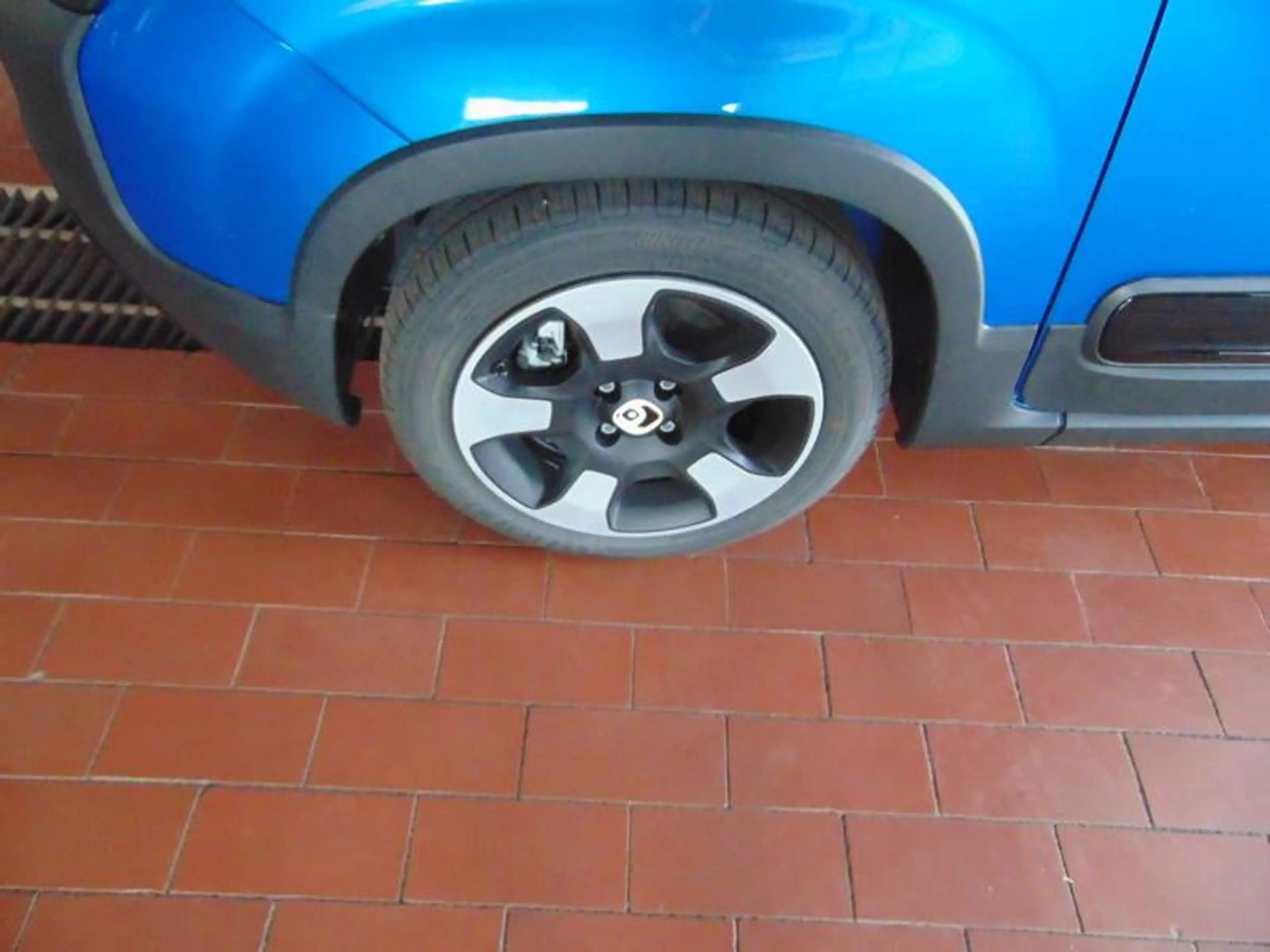 Fiat Pandina Pandina 1.0 GSE Hybrid Cross — photo 4