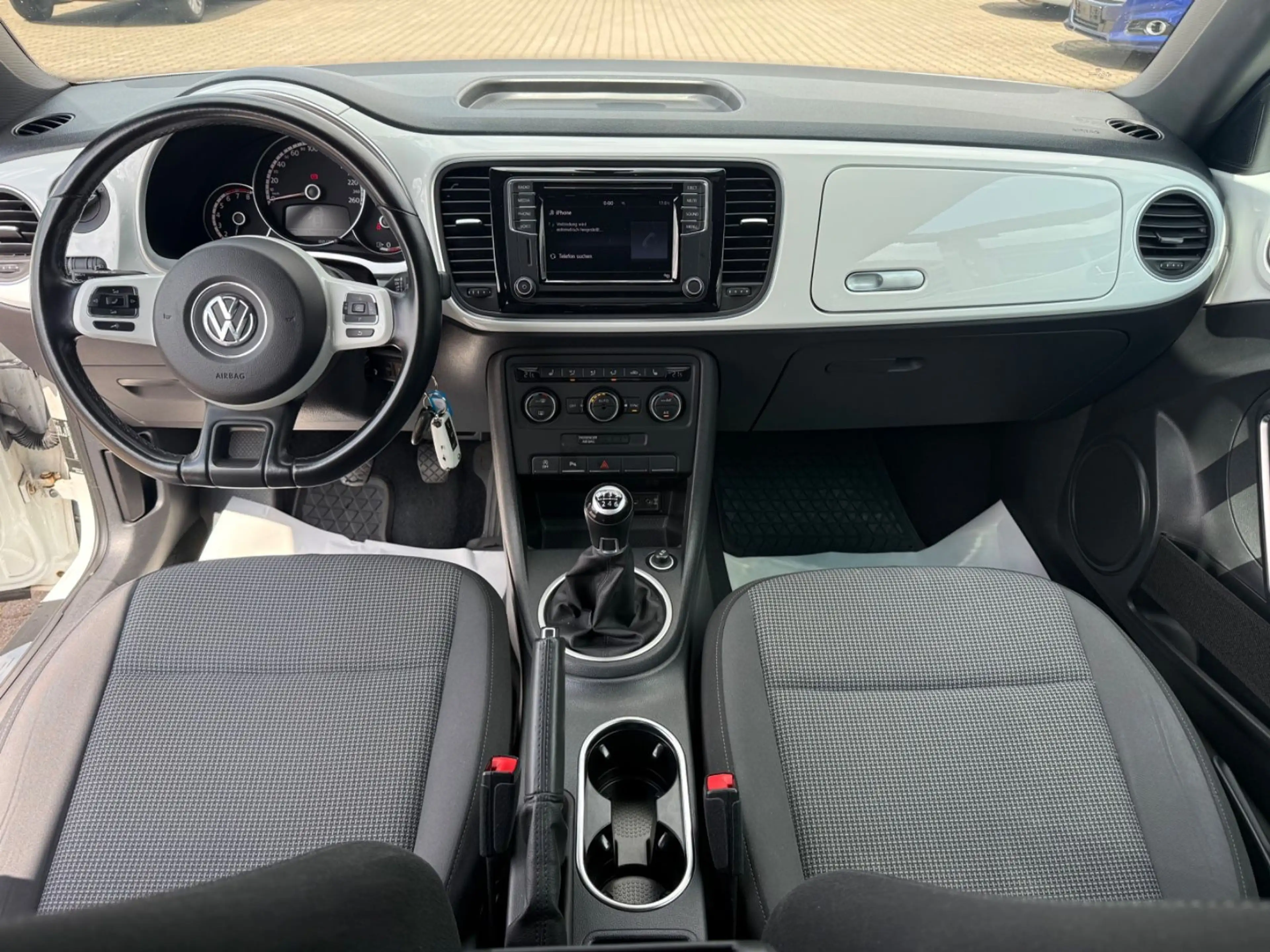 Volkswagen Beetle Lim. Design BMT Bi-Xenon Sitzheizung — photo 10