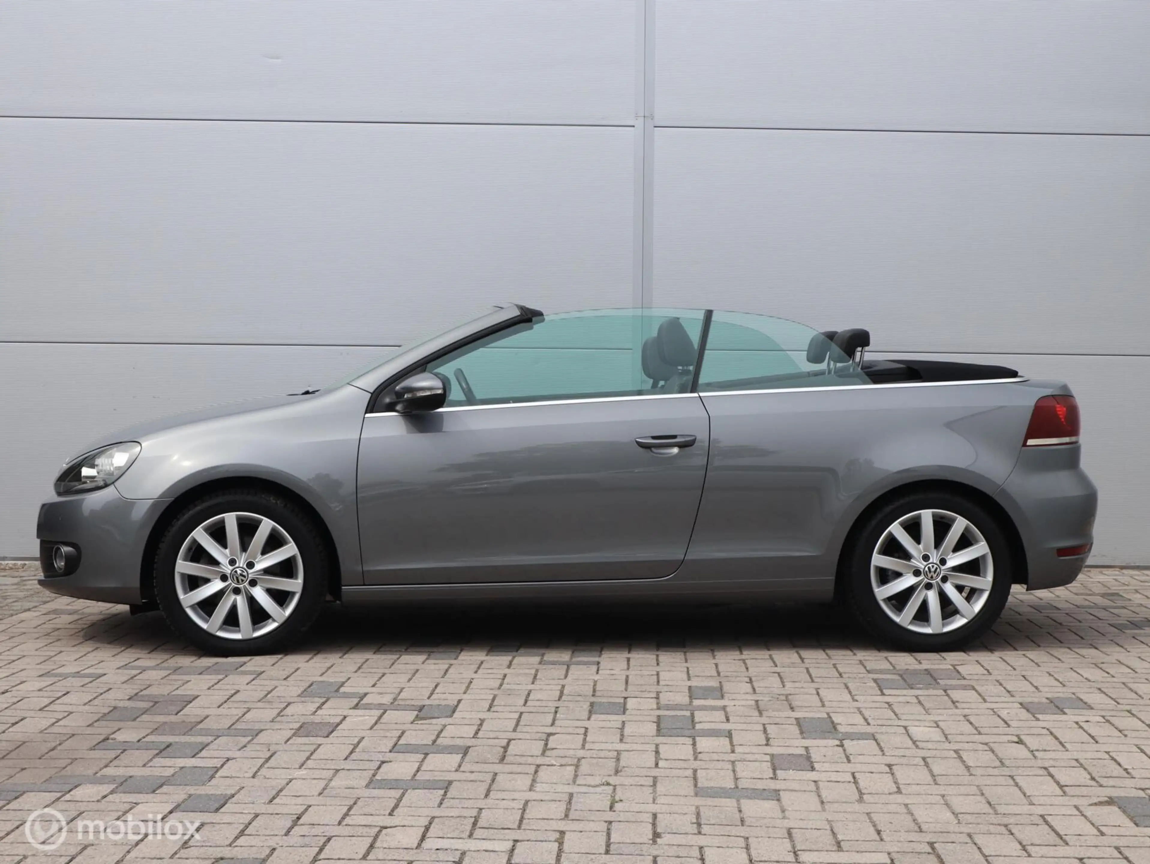 Volkswagen Golf Cabriolet 1.2 TSI Leer Navi LED Cruise Clima — photo 2