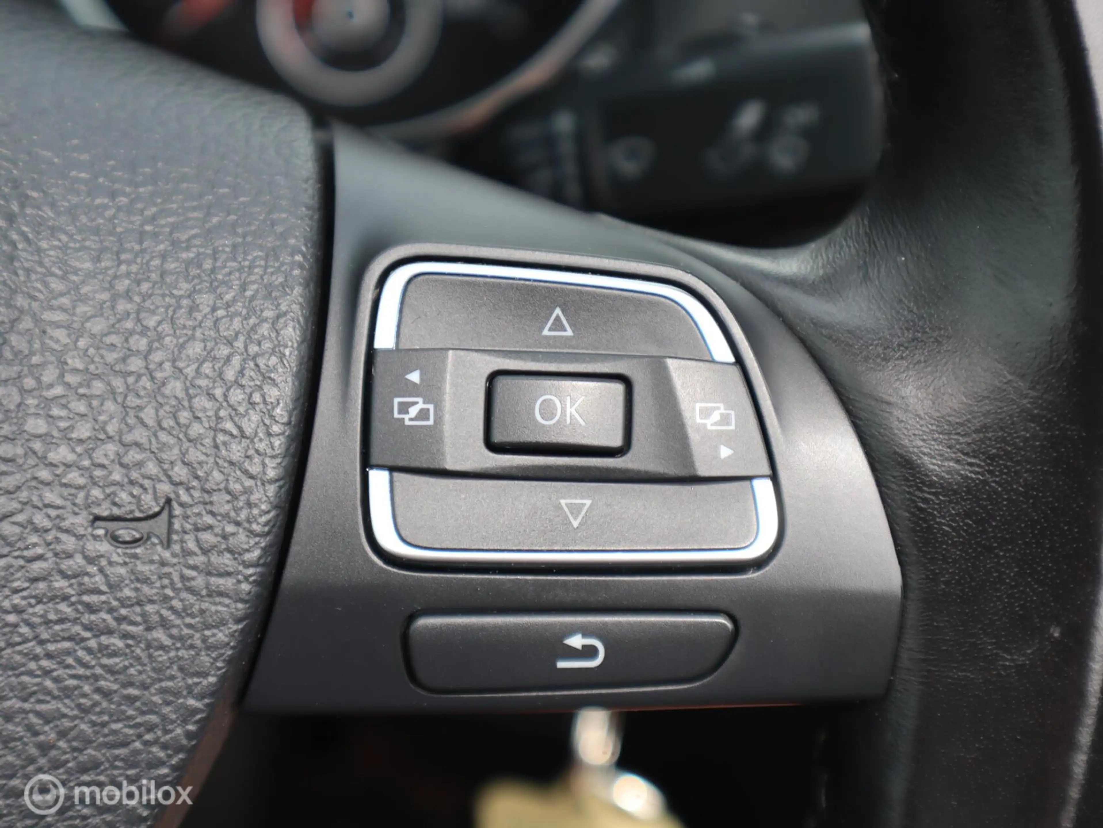 Volkswagen Golf Cabriolet 1.2 TSI Leer Navi LED Cruise Clima — photo 19