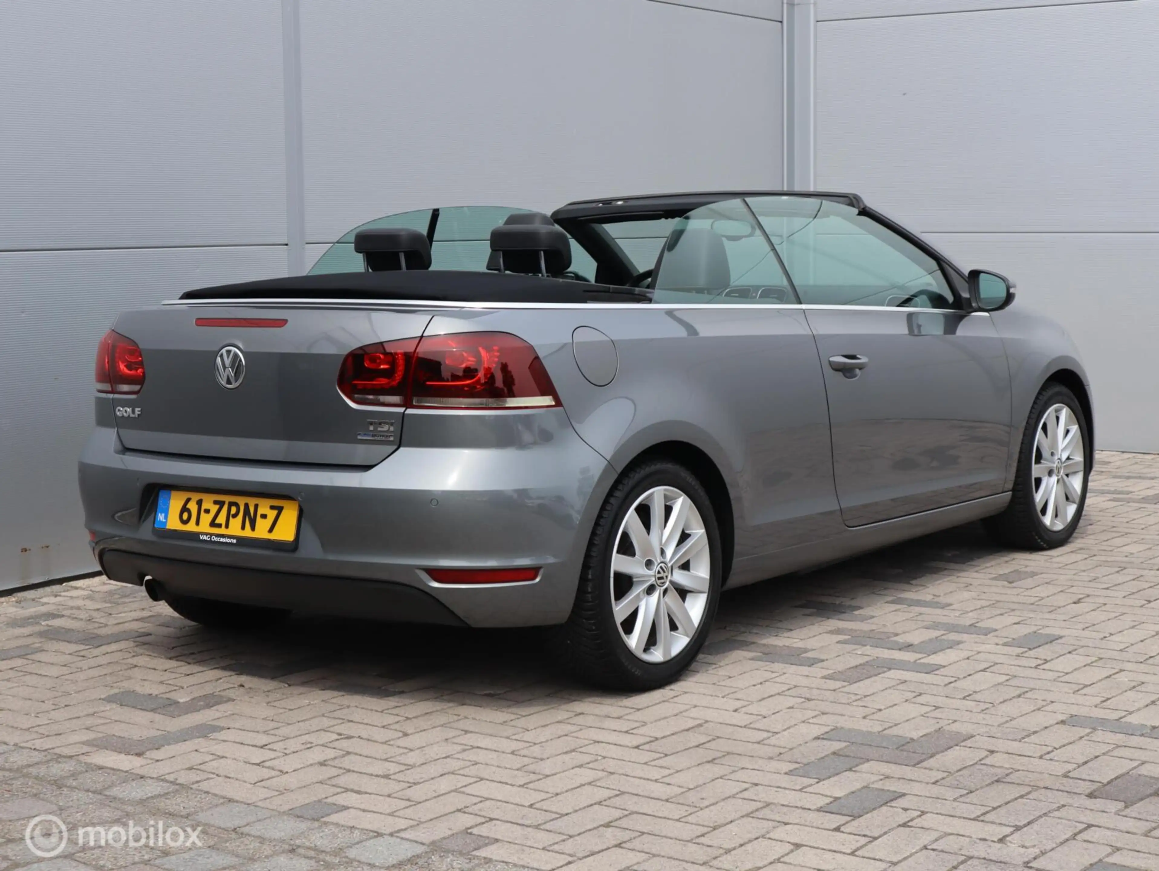 Volkswagen Golf Cabriolet 1.2 TSI Leer Navi LED Cruise Clima — photo 3
