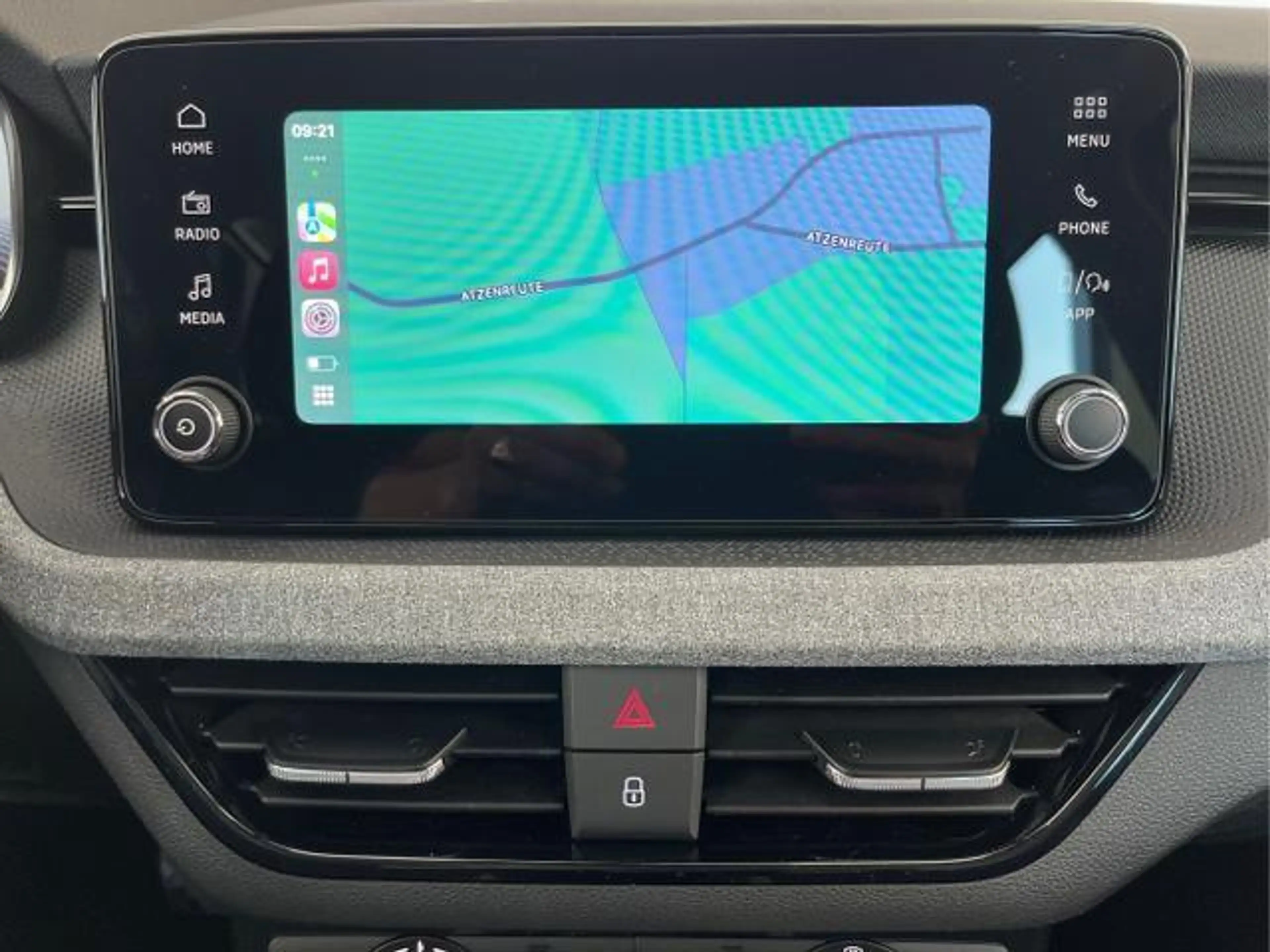 Skoda Kamiq Selection 1.0 TSI DSG Kamera+PDCvohi+Sitzheizung+A — photo 11
