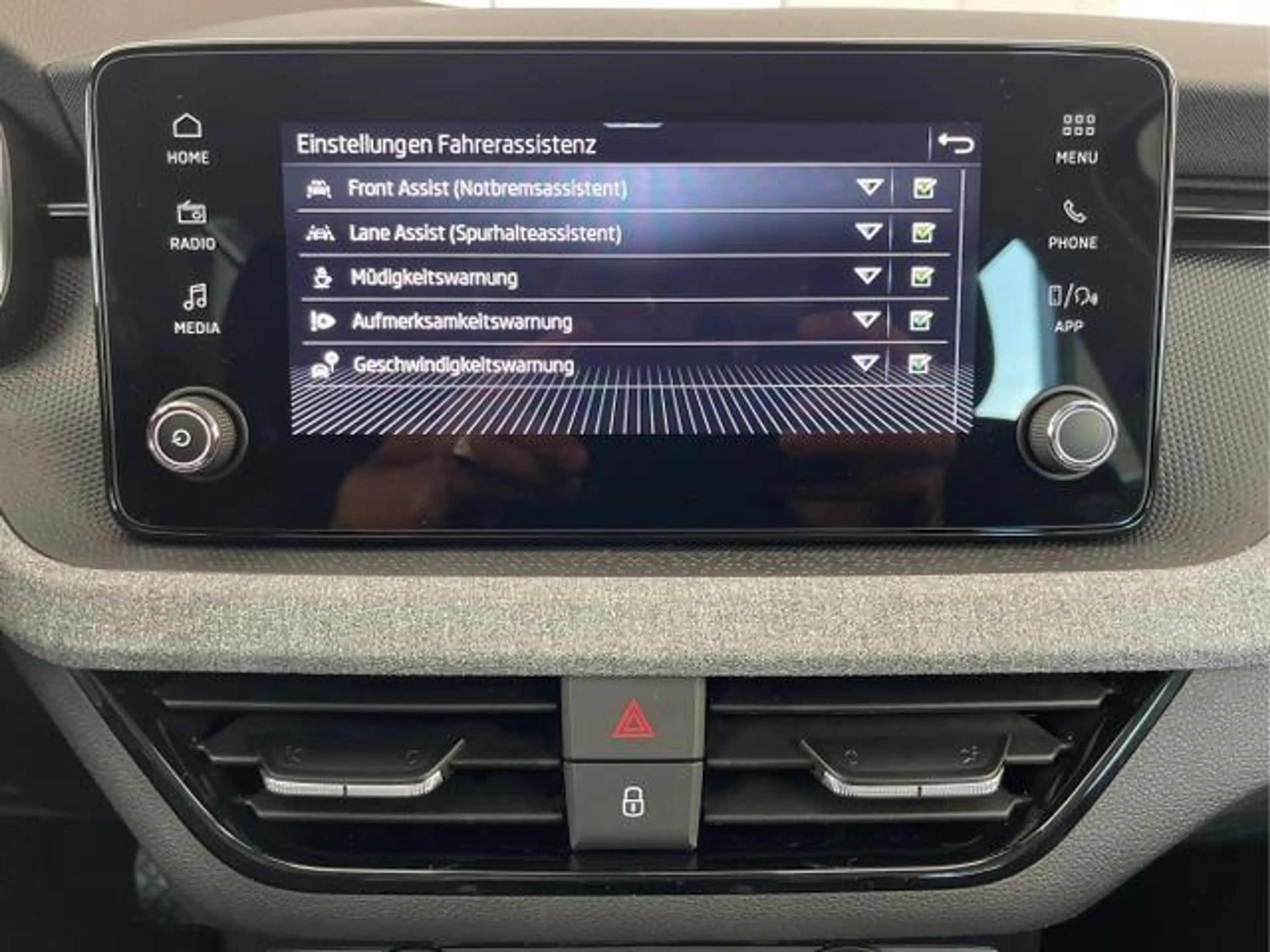 Skoda Kamiq Selection 1.0 TSI DSG Kamera+PDCvohi+Sitzheizung+A — photo 10