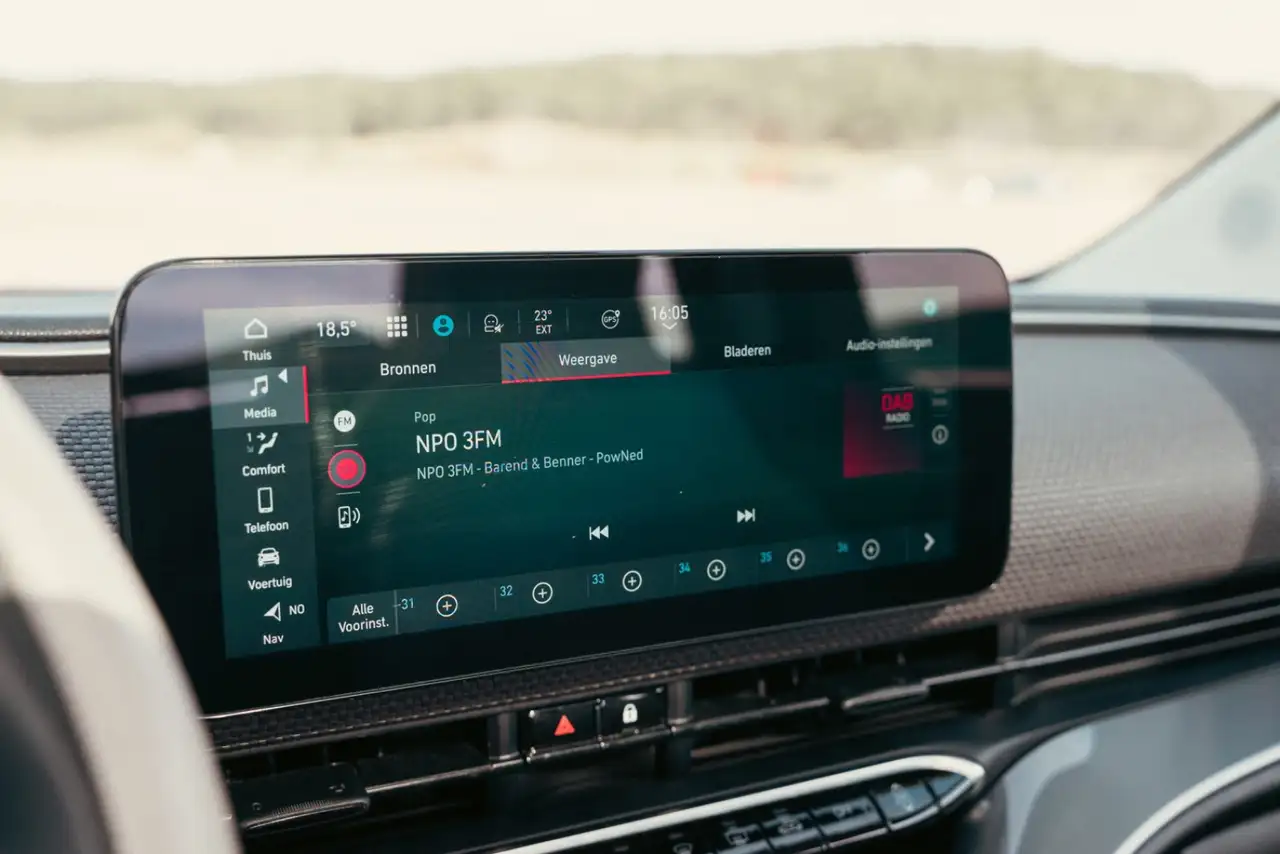 Fiat 500 3+1 La Prima 42 kWh CARPLAY PANORAMADAK LEER, миниатюра 24