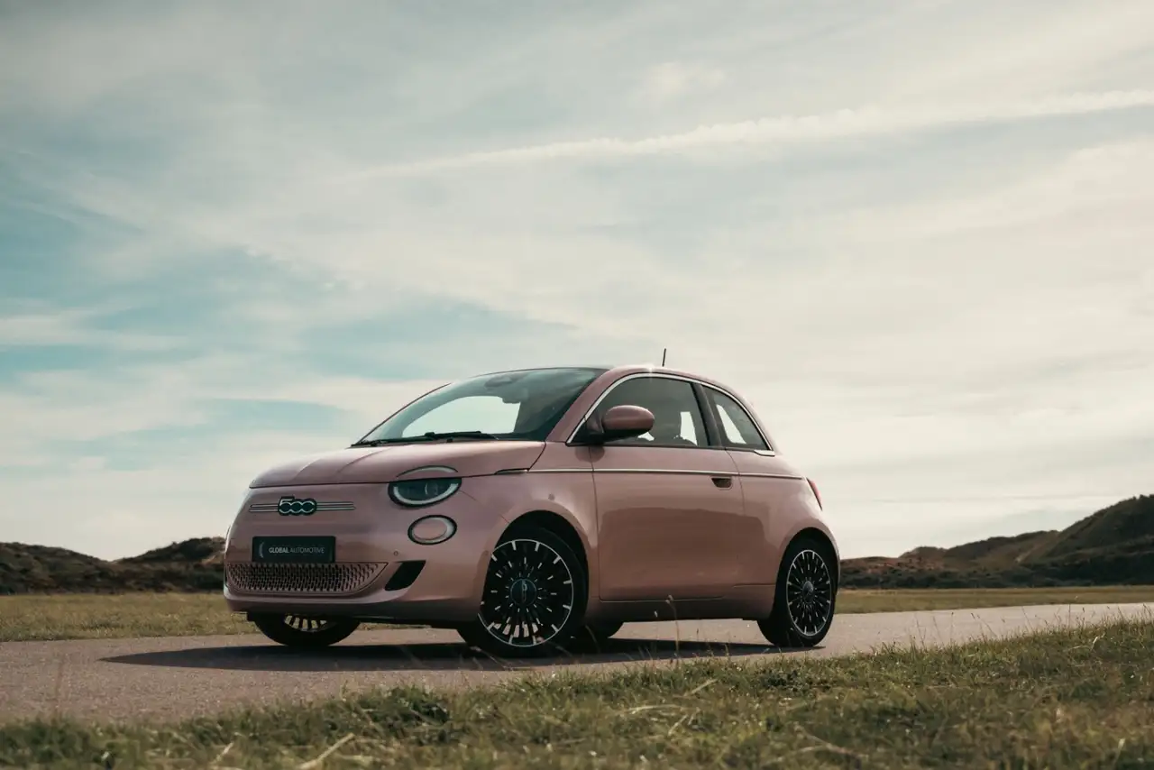 Fiat 500 3+1 La Prima 42 kWh CARPLAY PANORAMADAK LEER, миниатюра 28