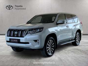 2.8 D4-D A/T 5 porte Style