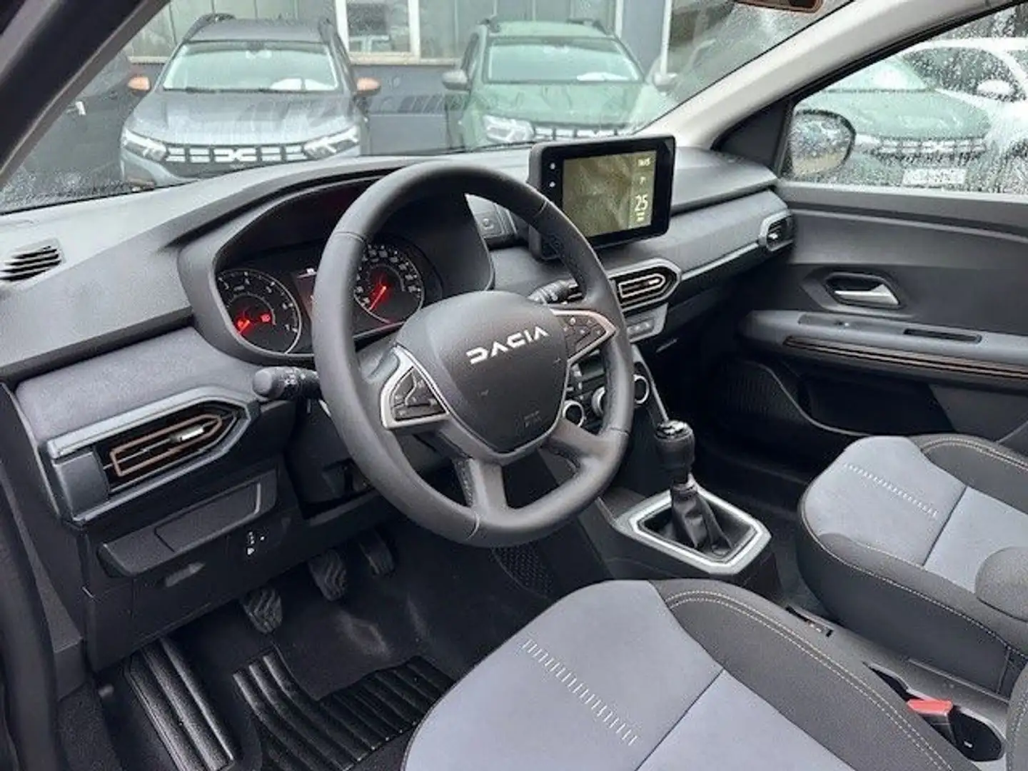 Dacia Jogger Extreme+ TCe 110  Reduziert!!! Schwarz - 2