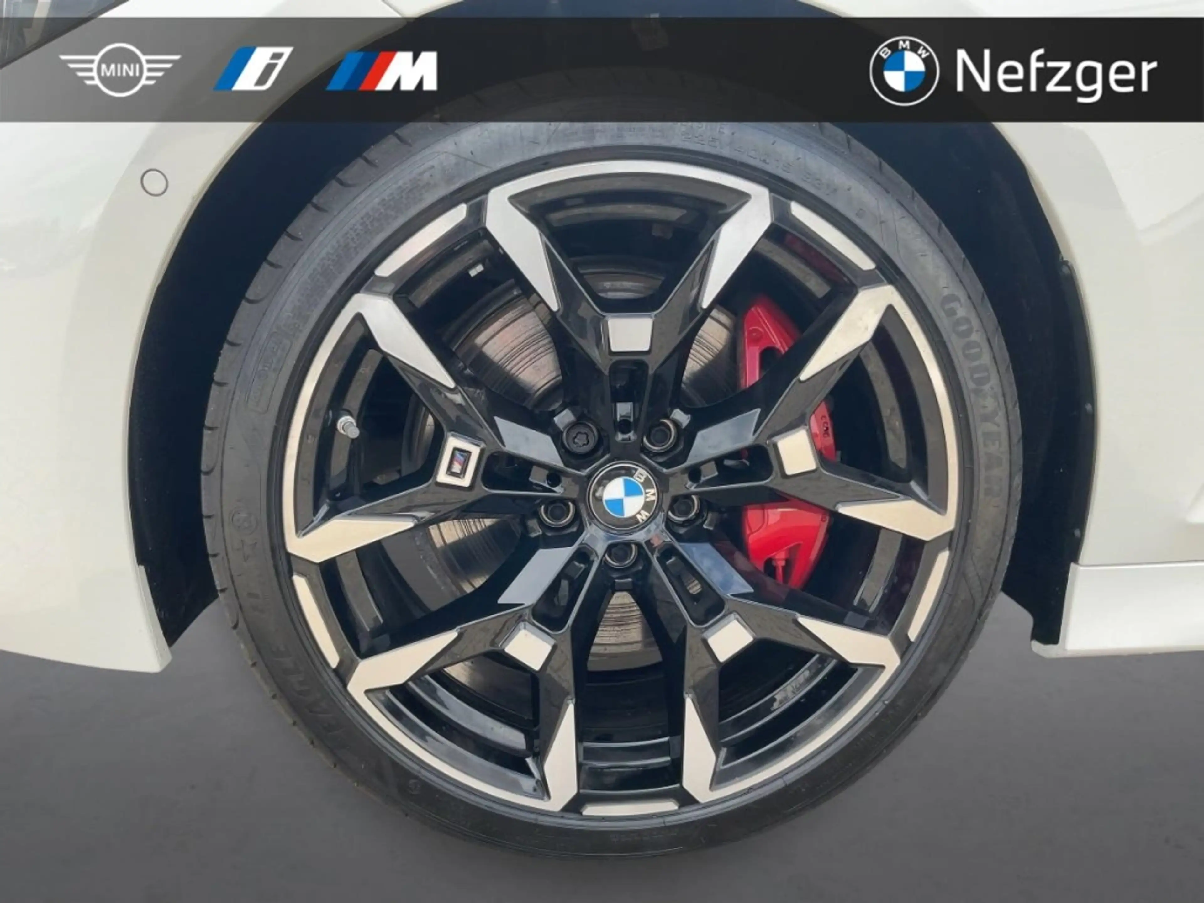 BMW 330 i xDrive Lim. M Sport Pro HUD 360° ACC AHK — photo 11