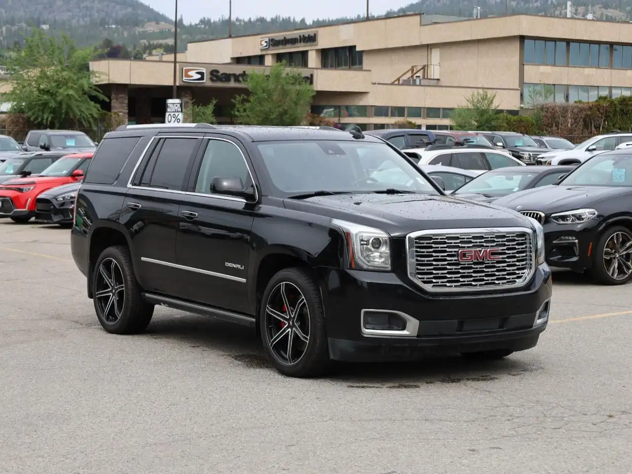 GMC Yukon снимка GMC Yukon